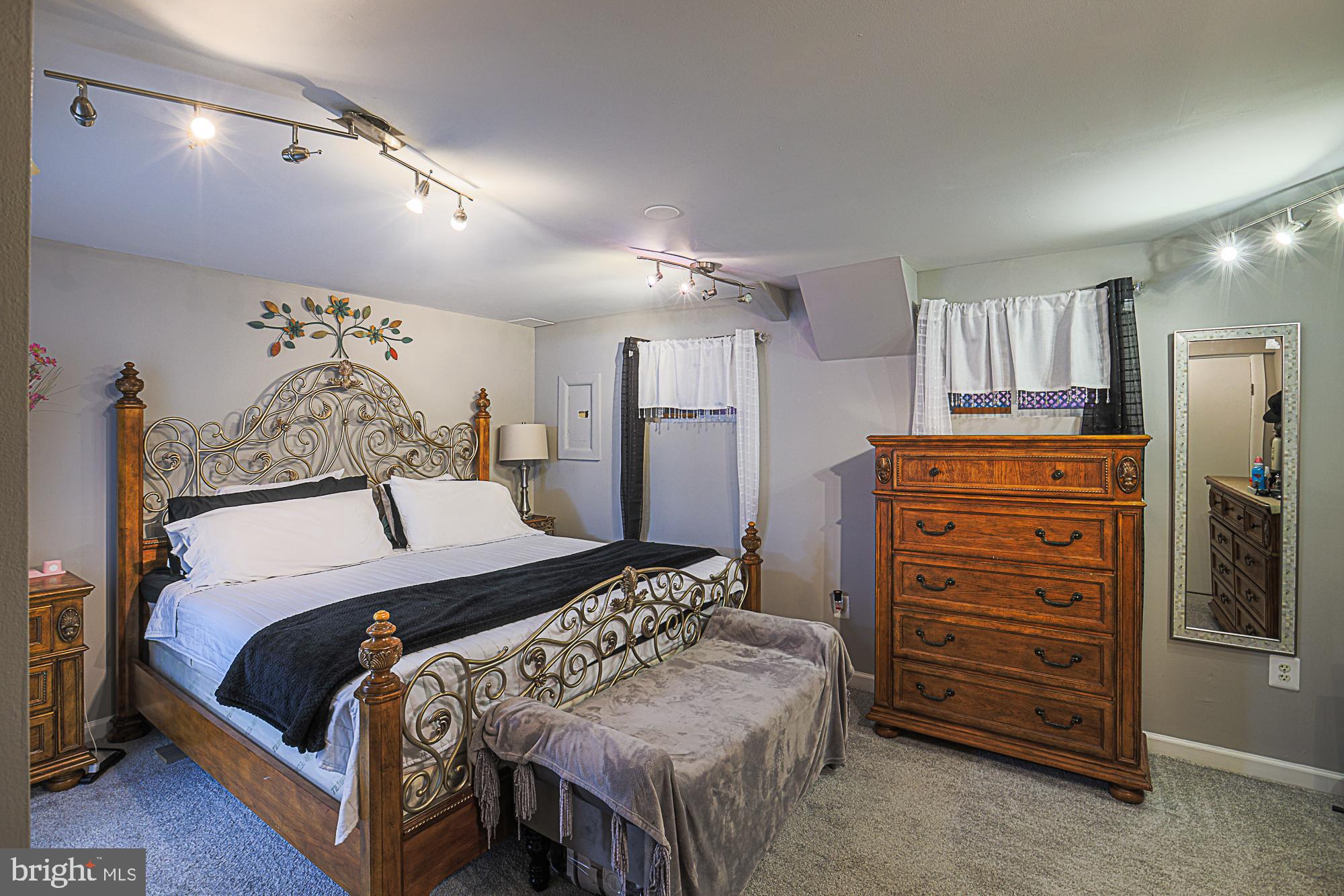 VILLAGE OF LONG REACH - Residential