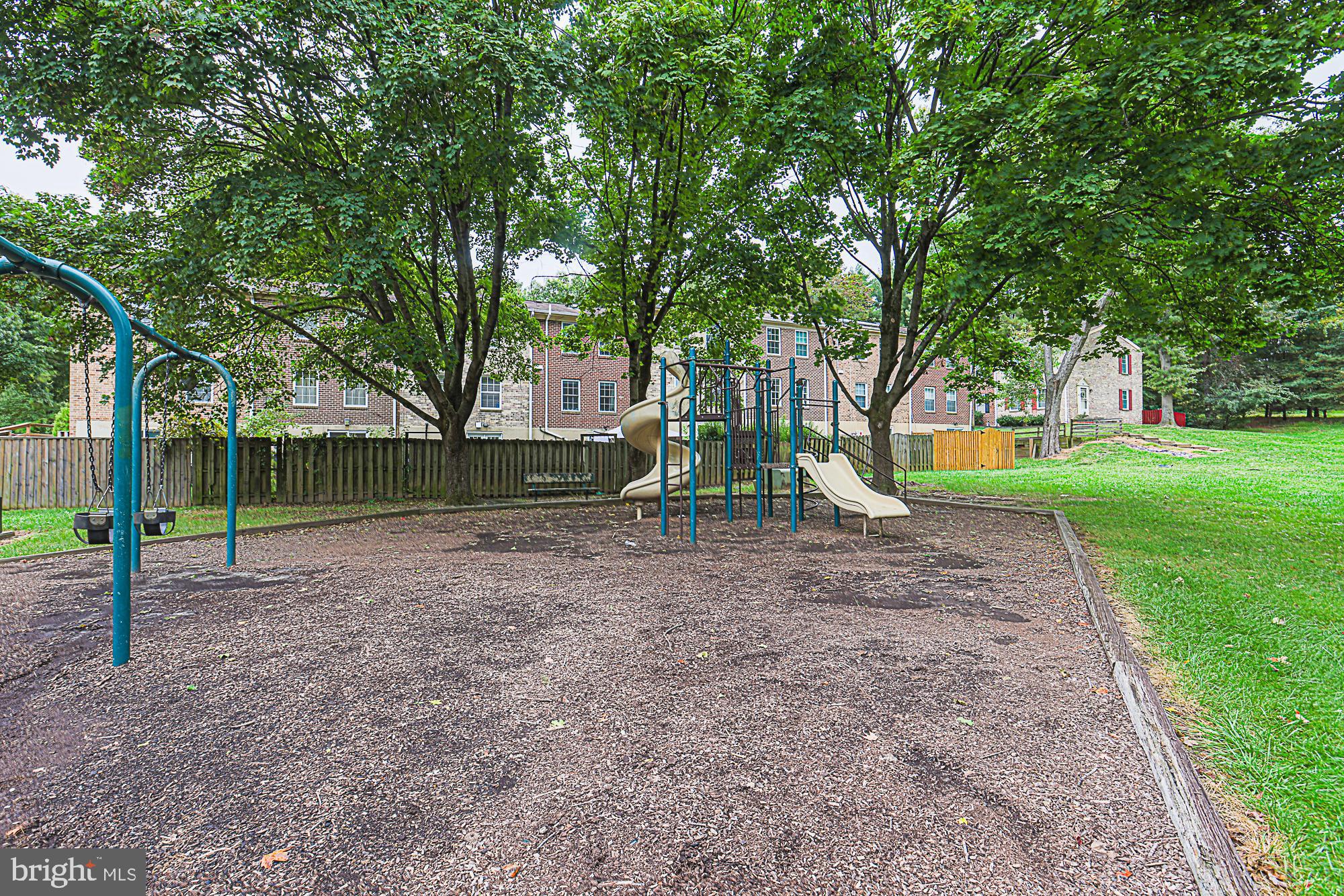 VILLAGE OF LONG REACH - Residential