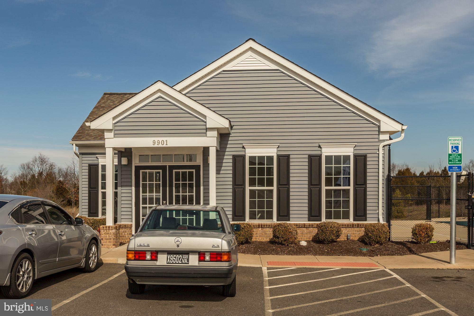 HERITAGE CROSSING CONDOMINIUM - Residential