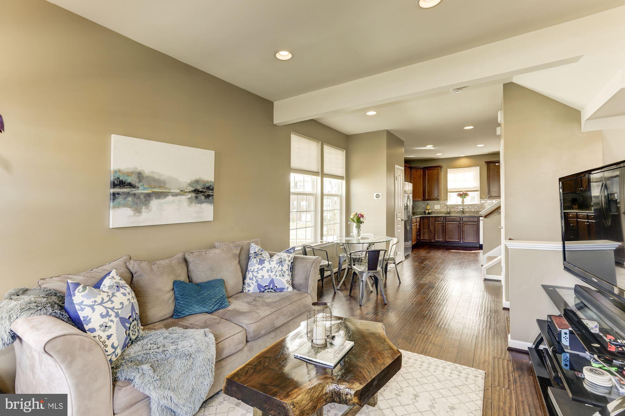 HERITAGE CROSSING CONDOMINIUM - Residential