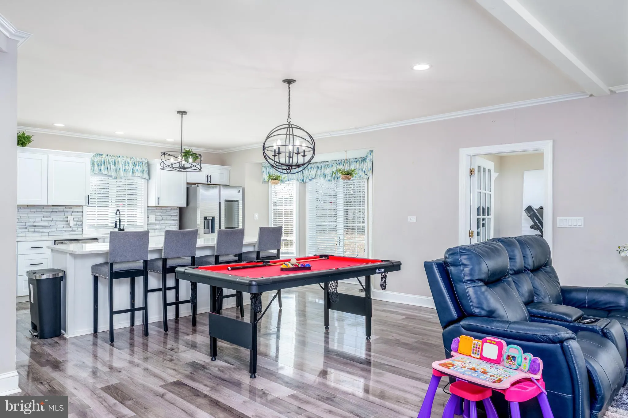 Wilmington, Delaware 19804, United States, 6 Bedrooms Bedrooms, ,6 BathroomsBathrooms,Residential,Pending,79577