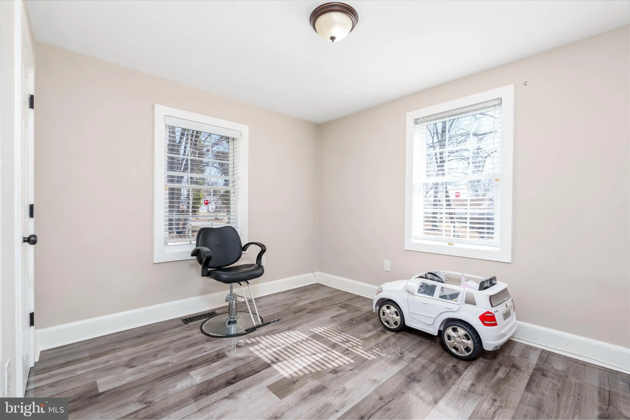 Wilmington, Delaware 19804, United States, 6 Bedrooms Bedrooms, ,6 BathroomsBathrooms,Residential,Pending,79577