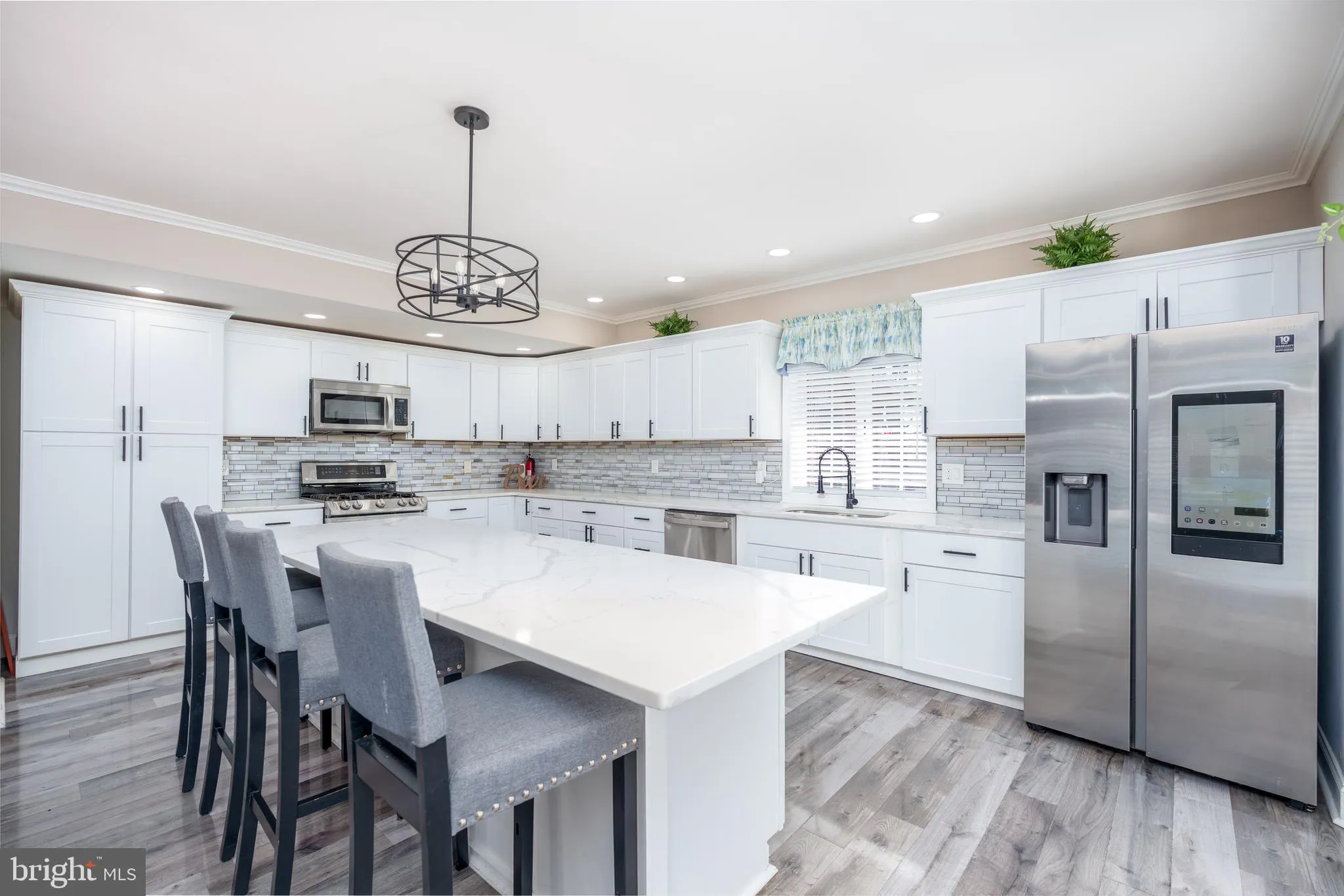 Wilmington, Delaware 19804, United States, 6 Bedrooms Bedrooms, ,6 BathroomsBathrooms,Residential,Pending,79577