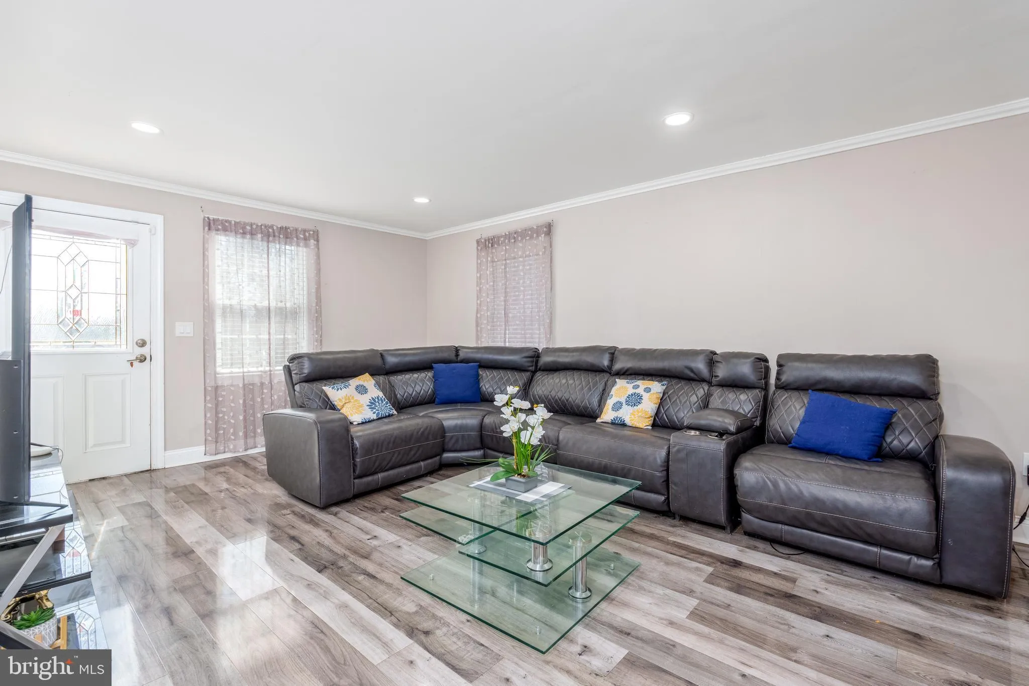 Wilmington, Delaware 19804, United States, 6 Bedrooms Bedrooms, ,6 BathroomsBathrooms,Residential,Pending,79577