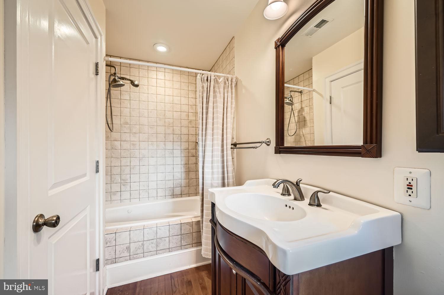 CANTON - Residential Lease