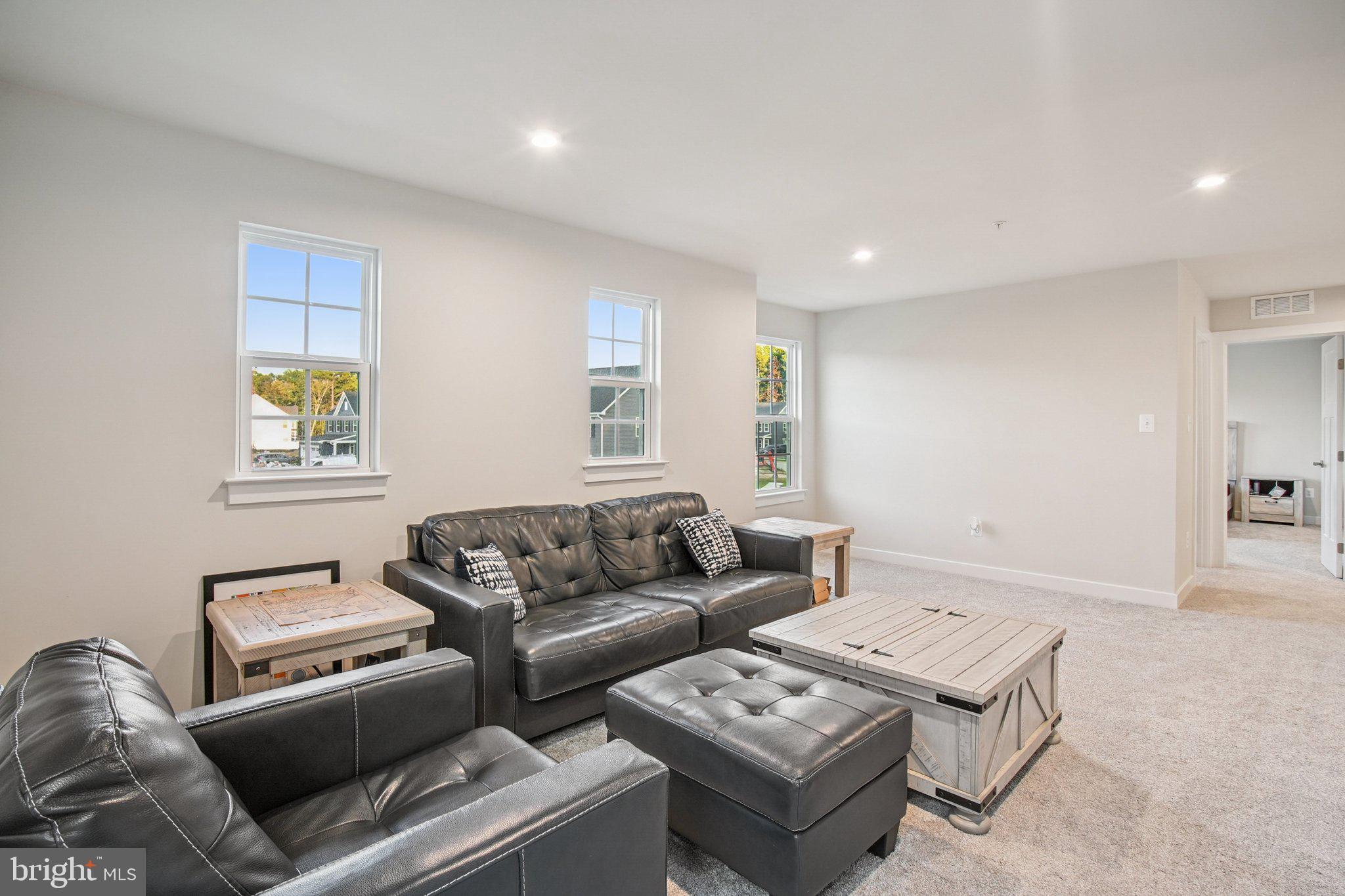 PERRY'S RETREAT - Residential