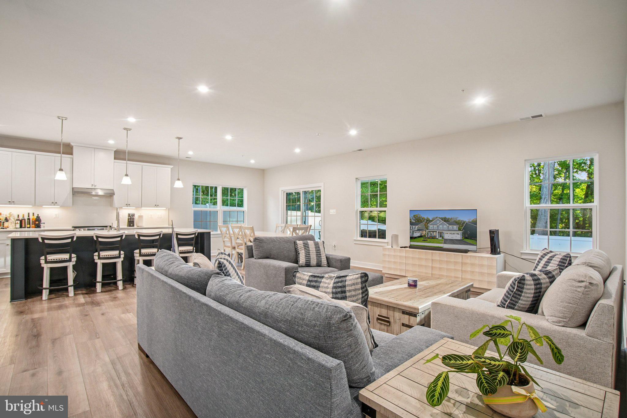 PERRY'S RETREAT - Residential