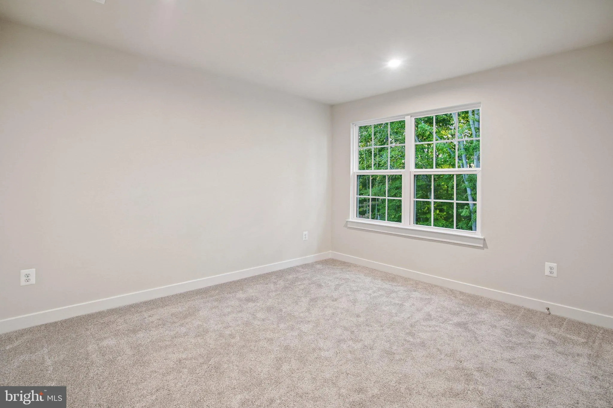 Grasonville, Maryland 21638, United States, 5 Bedrooms Bedrooms, ,3 BathroomsBathrooms,Residential,Active,216086