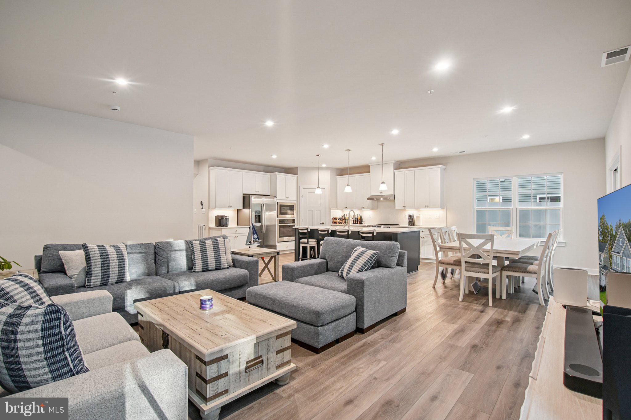 PERRY'S RETREAT - Residential