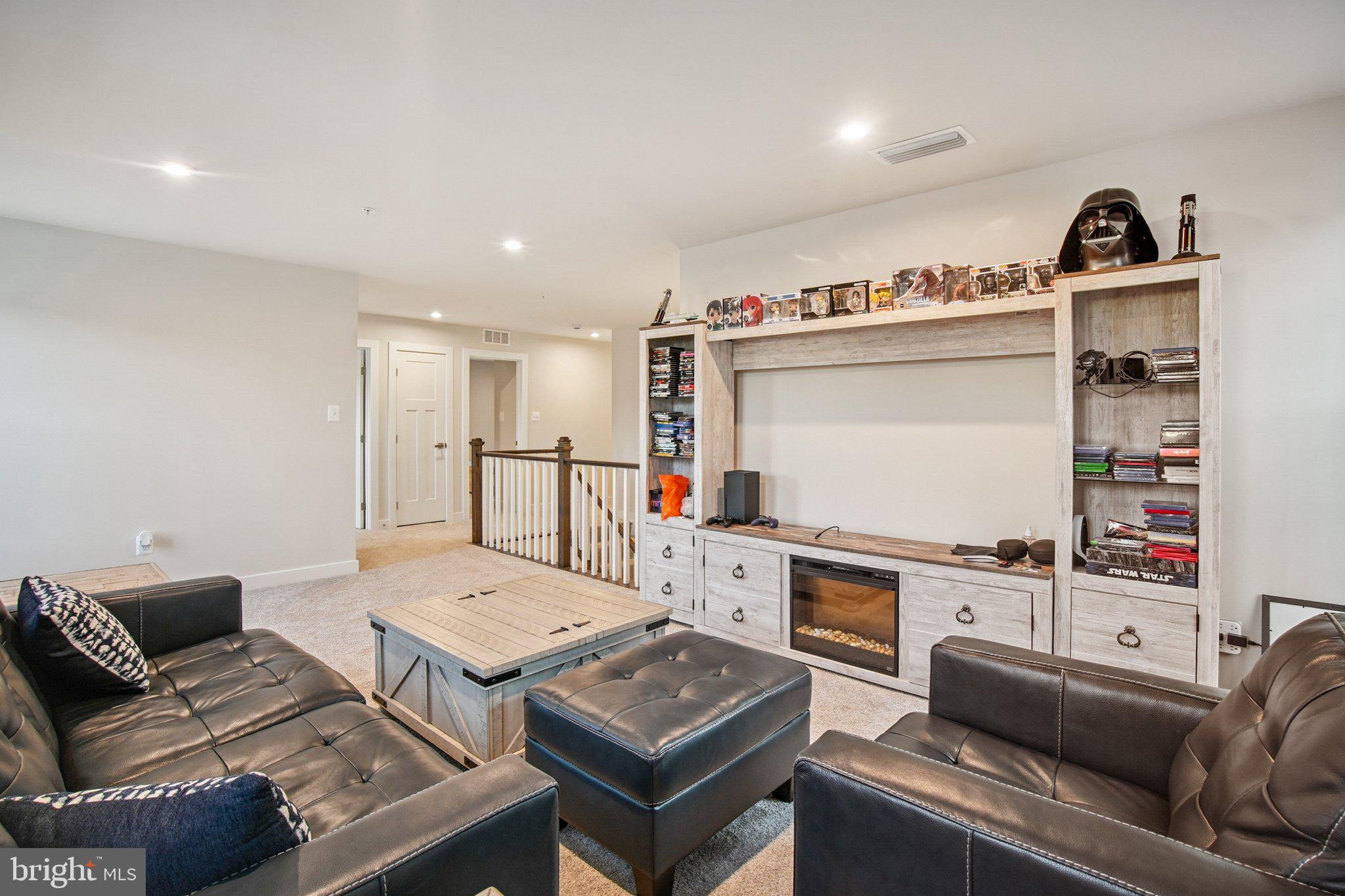 PERRY'S RETREAT - Residential