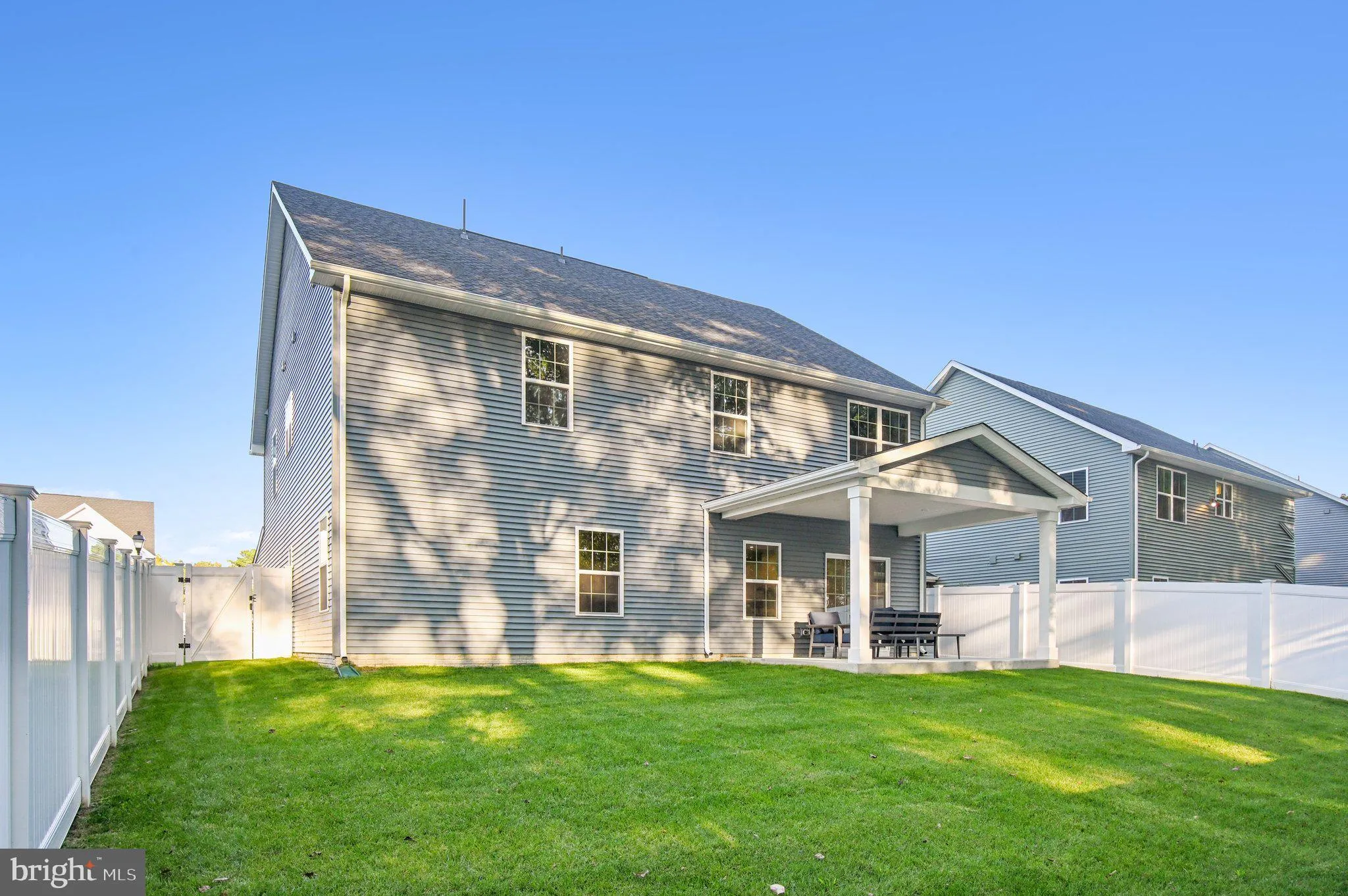 Grasonville, Maryland 21638, United States, 5 Bedrooms Bedrooms, ,3 BathroomsBathrooms,Residential,Active,216086