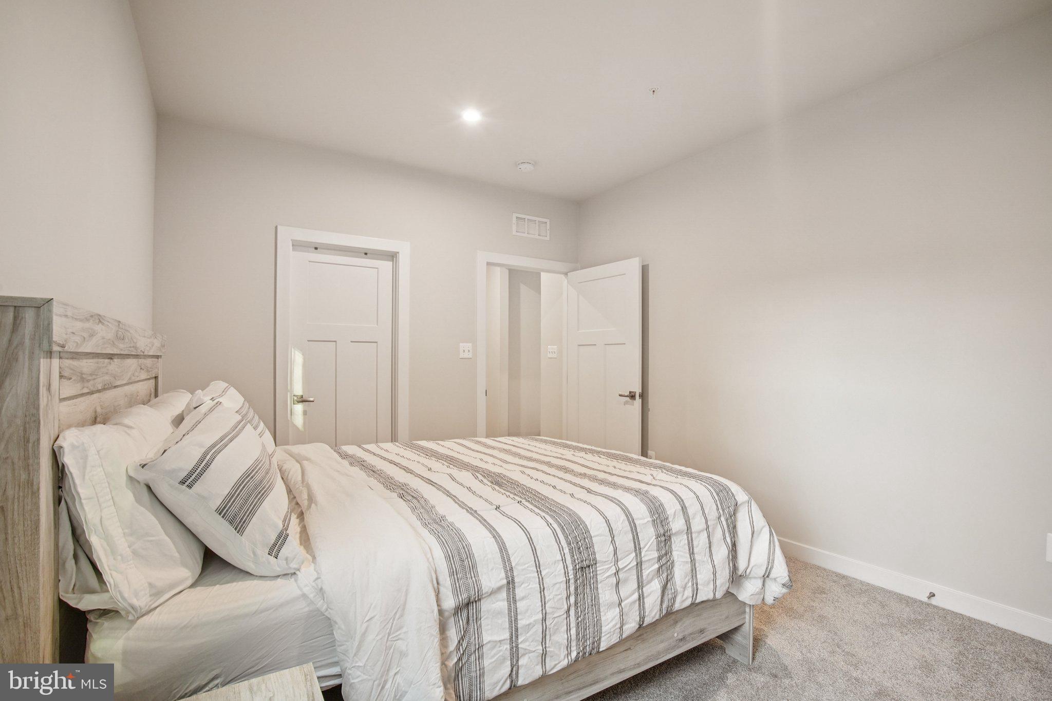 PERRY'S RETREAT - Residential