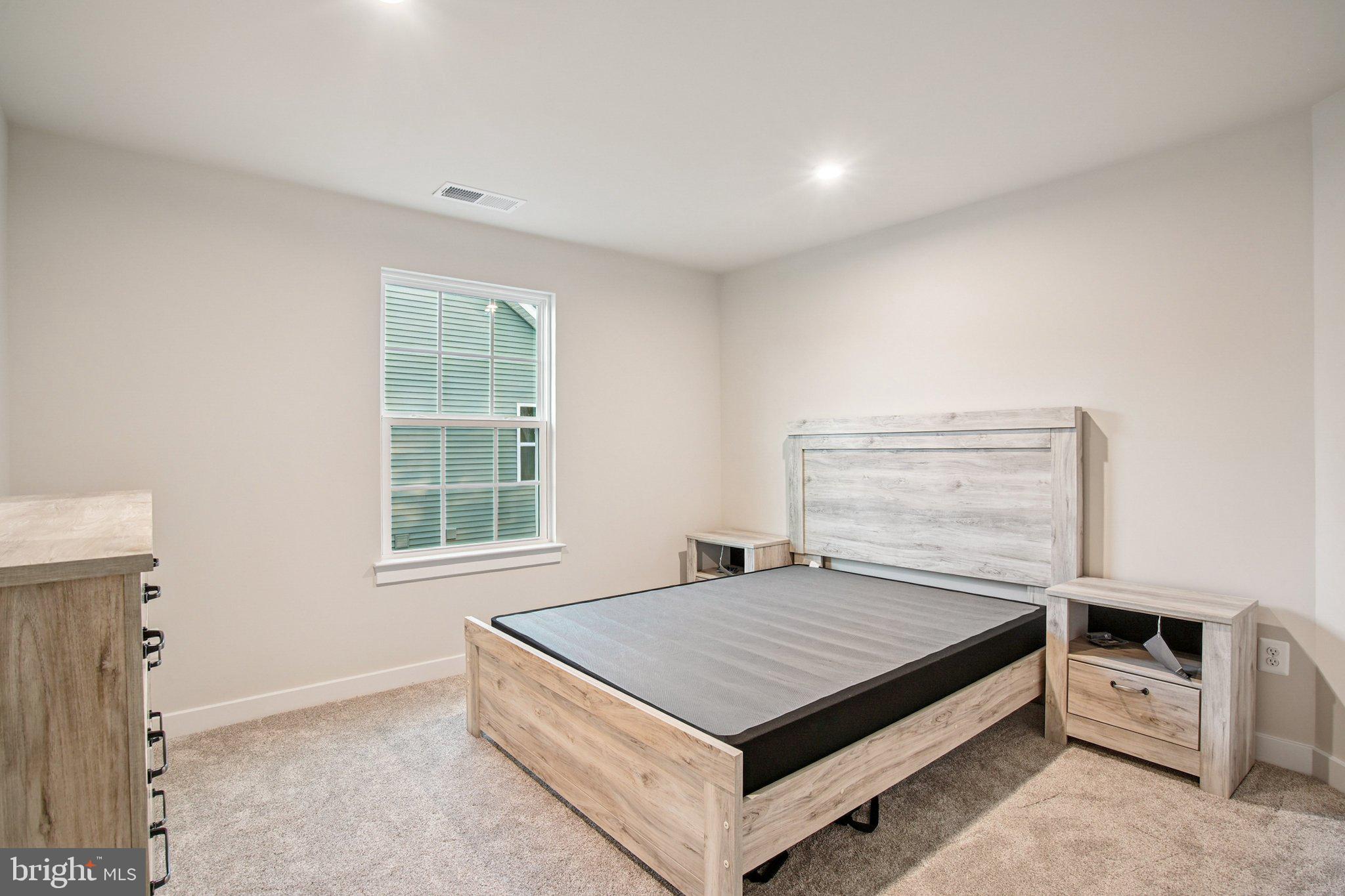 PERRY'S RETREAT - Residential