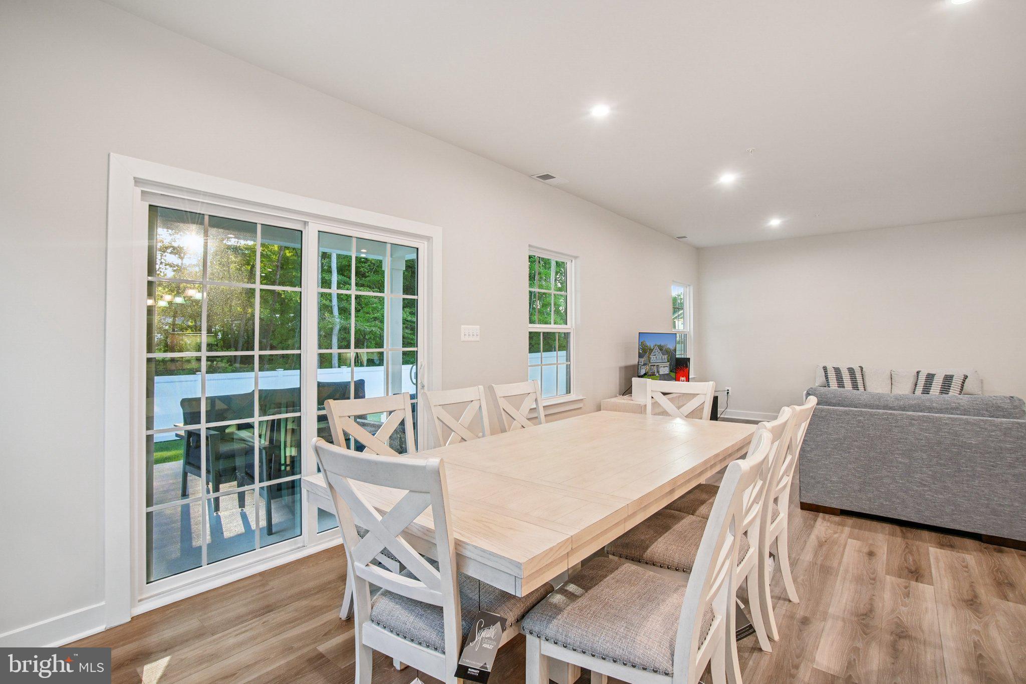 PERRY'S RETREAT - Residential