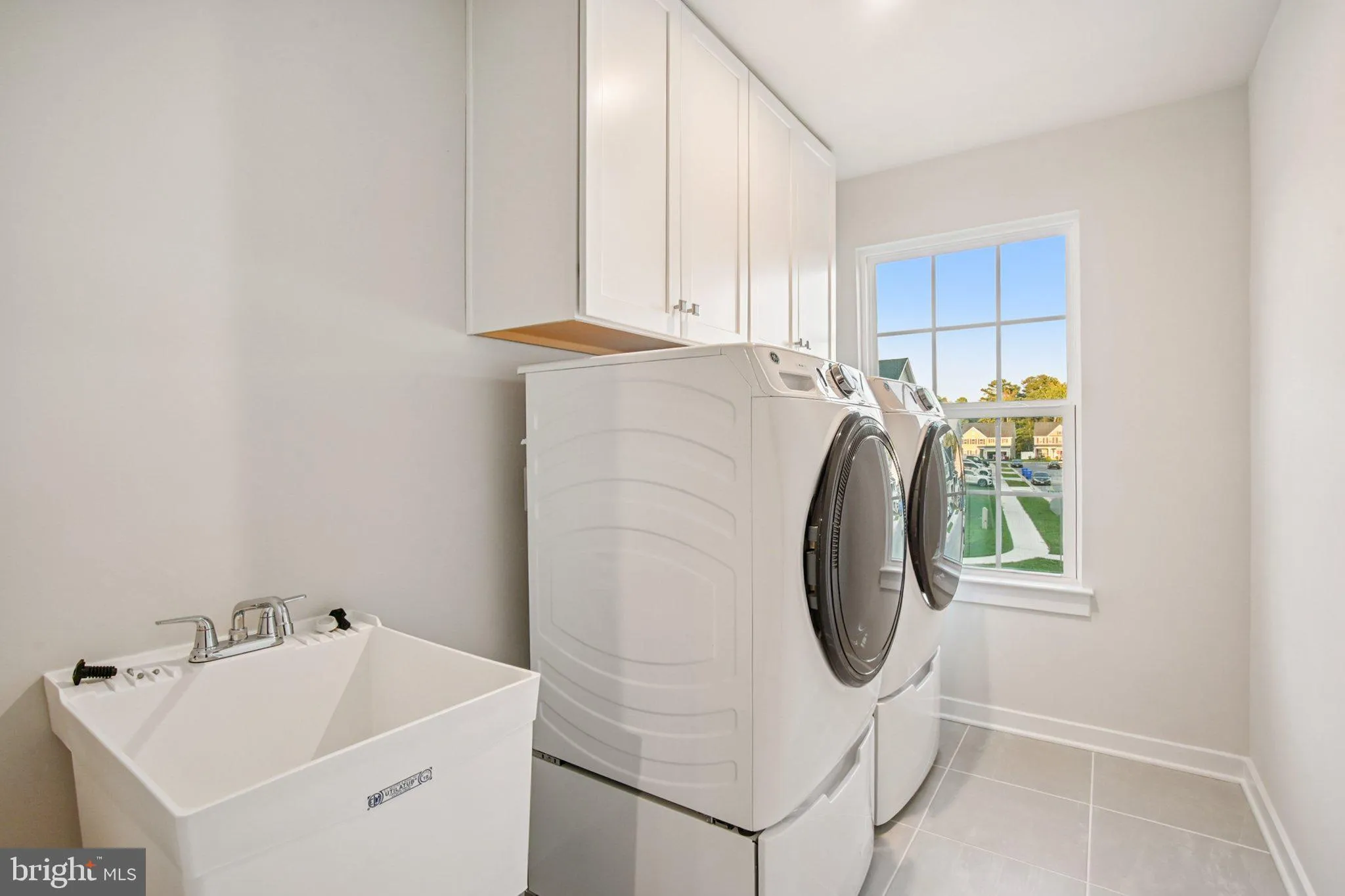 Grasonville, Maryland 21638, United States, 5 Bedrooms Bedrooms, ,3 BathroomsBathrooms,Residential,Active,216086