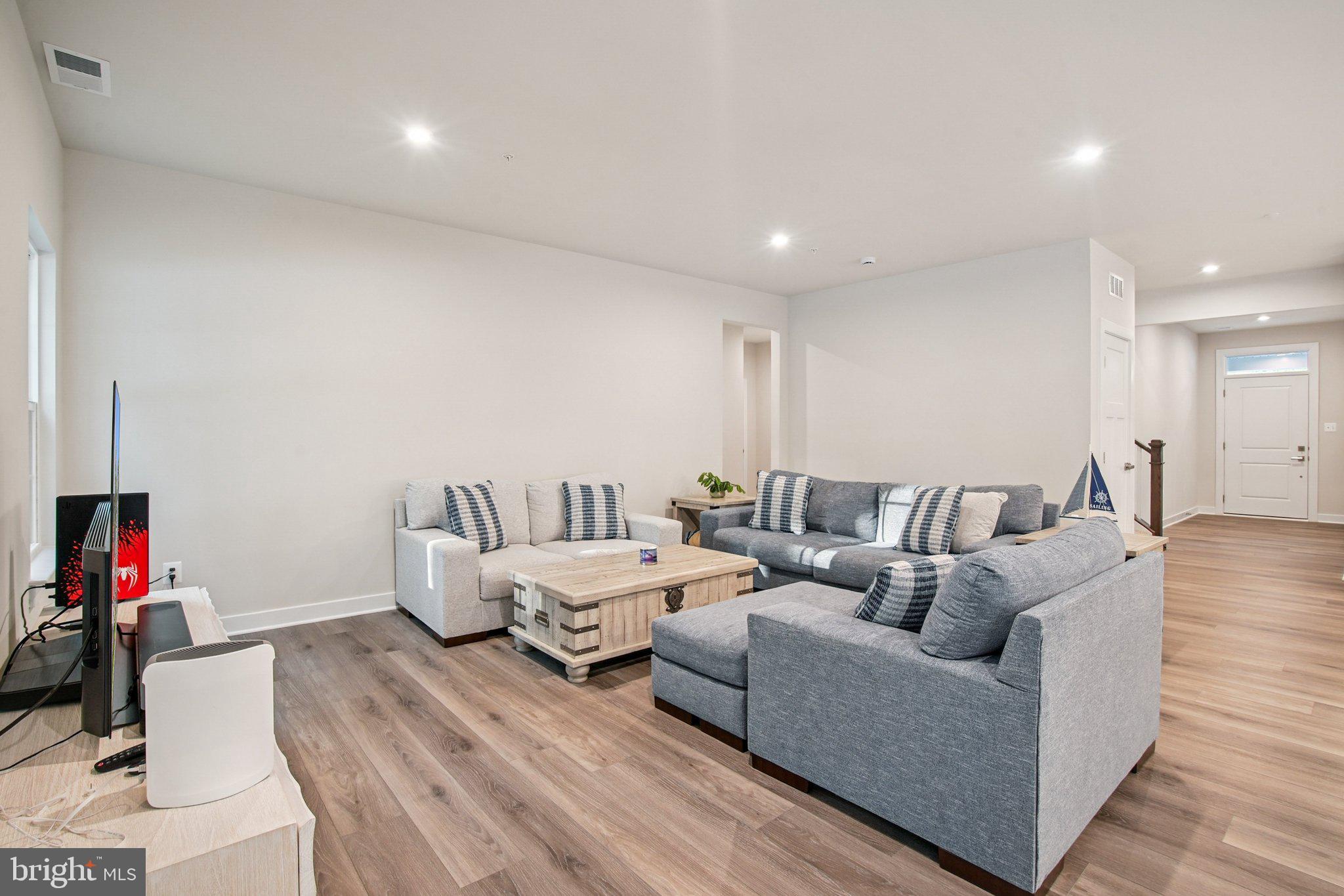 PERRY'S RETREAT - Residential