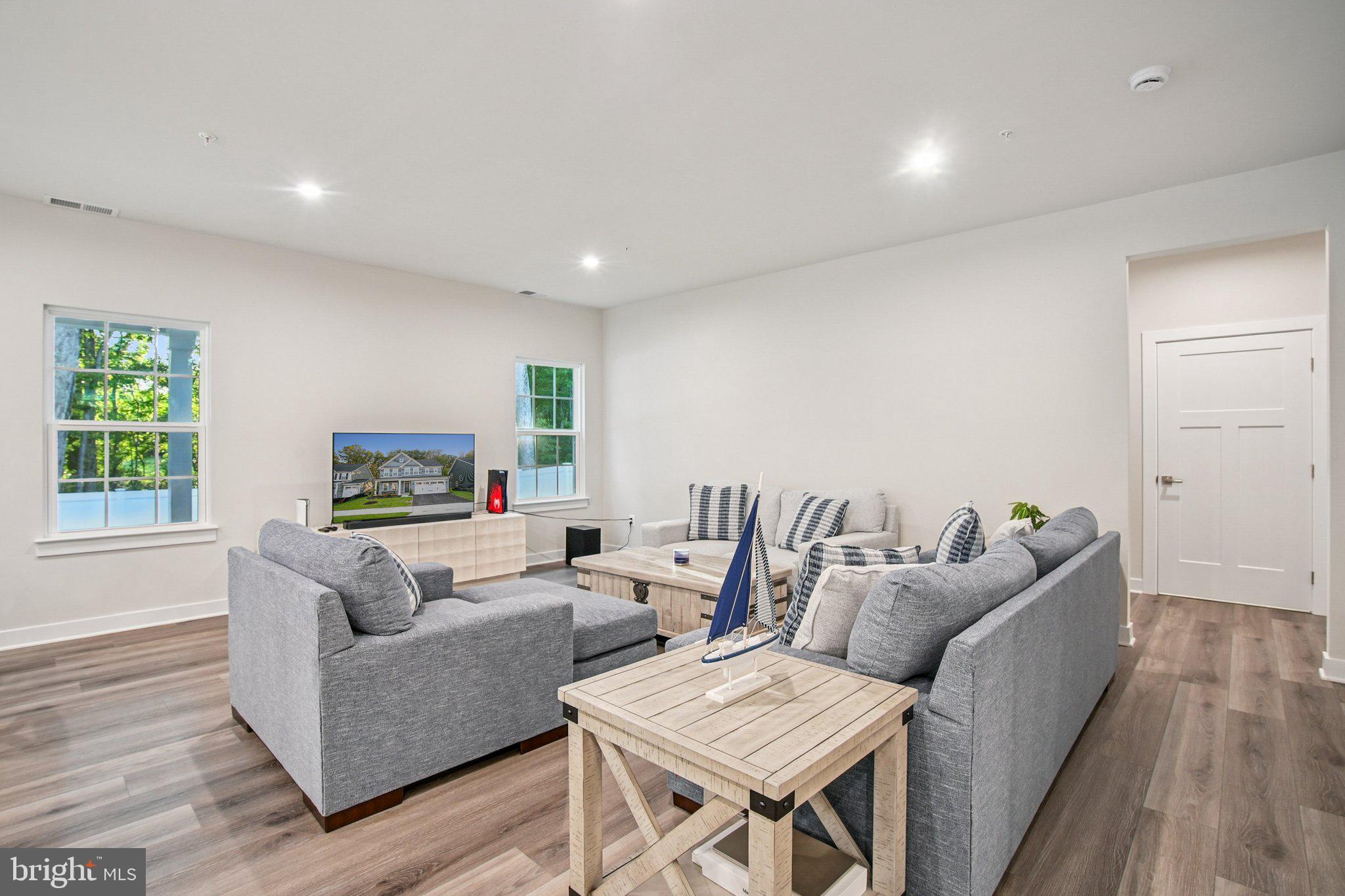 PERRY'S RETREAT - Residential