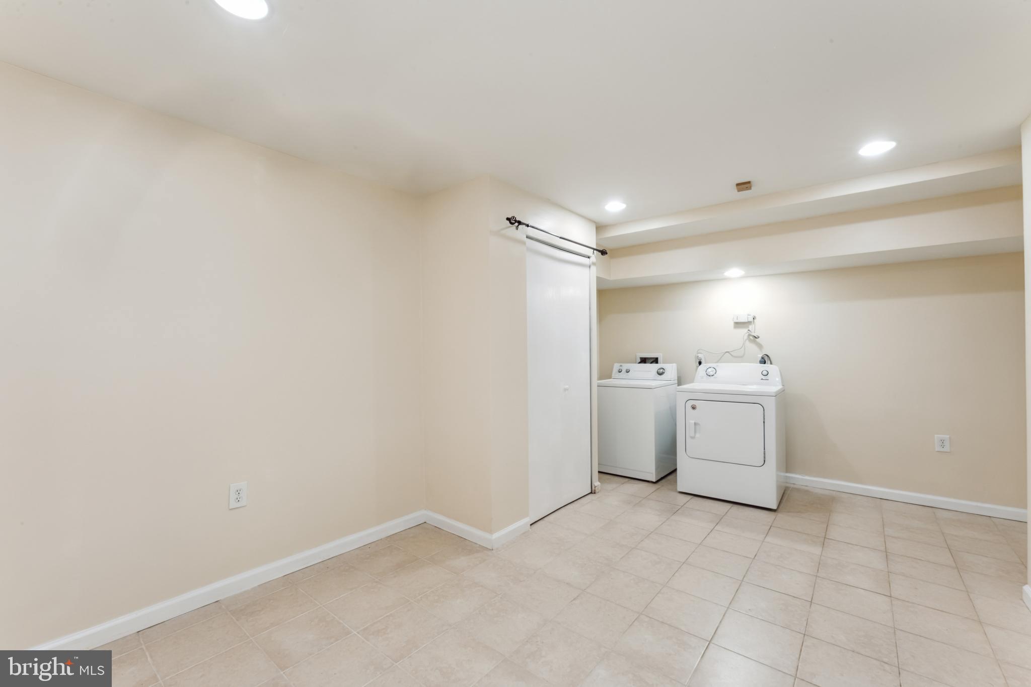 GREENCASTLE MANOR - Residential Lease