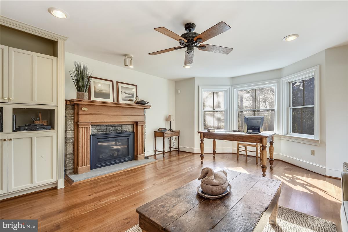 RUXTON - Residential