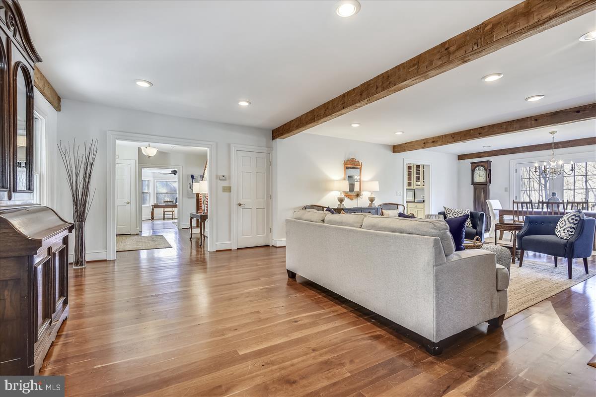 RUXTON - Residential