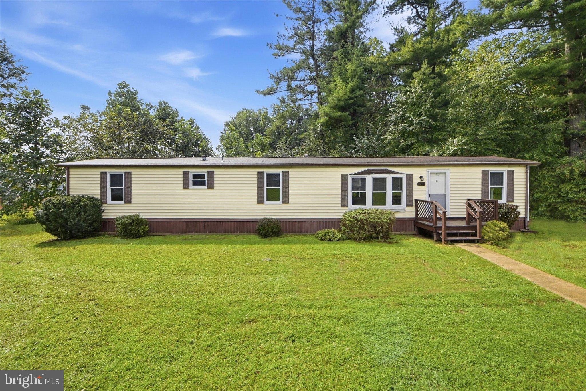 1038 APPLEVILLE ROAD