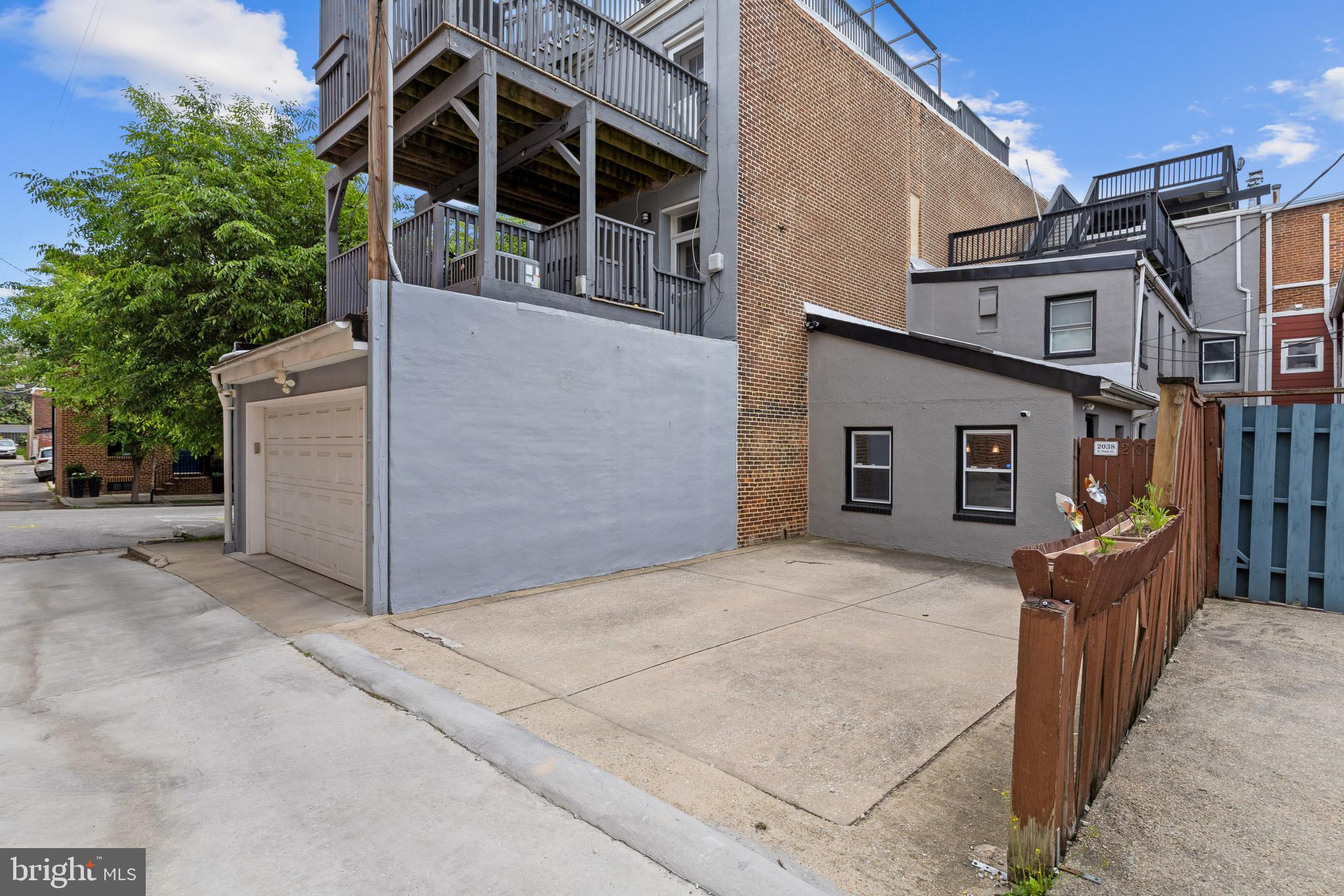 BUTCHERS HILL - Residential