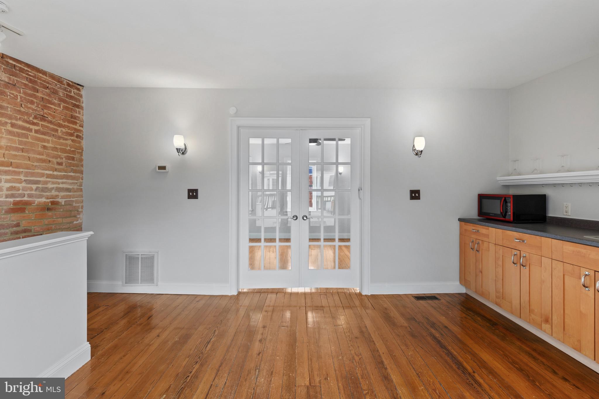 BUTCHERS HILL - Residential