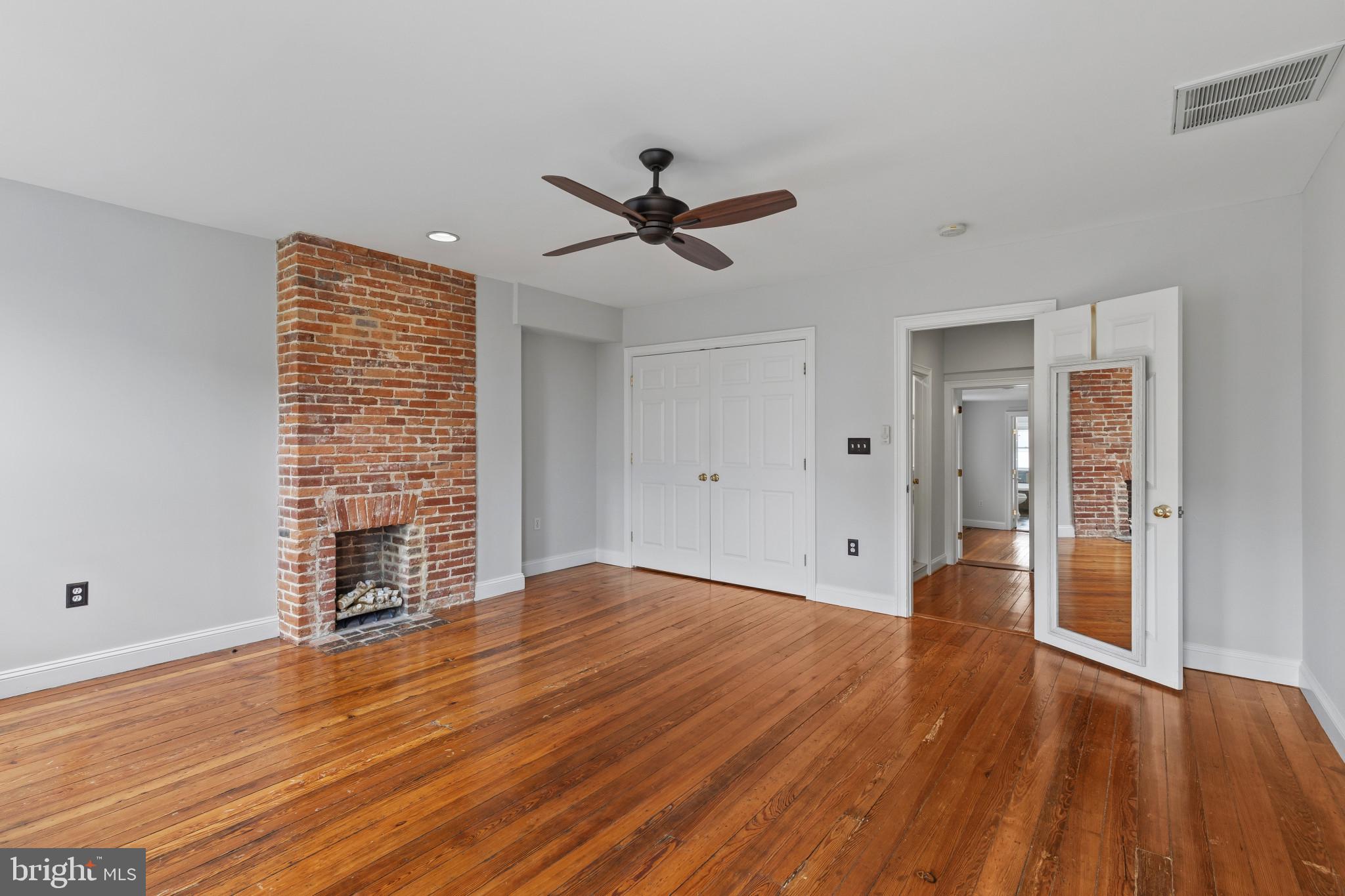 BUTCHERS HILL - Residential