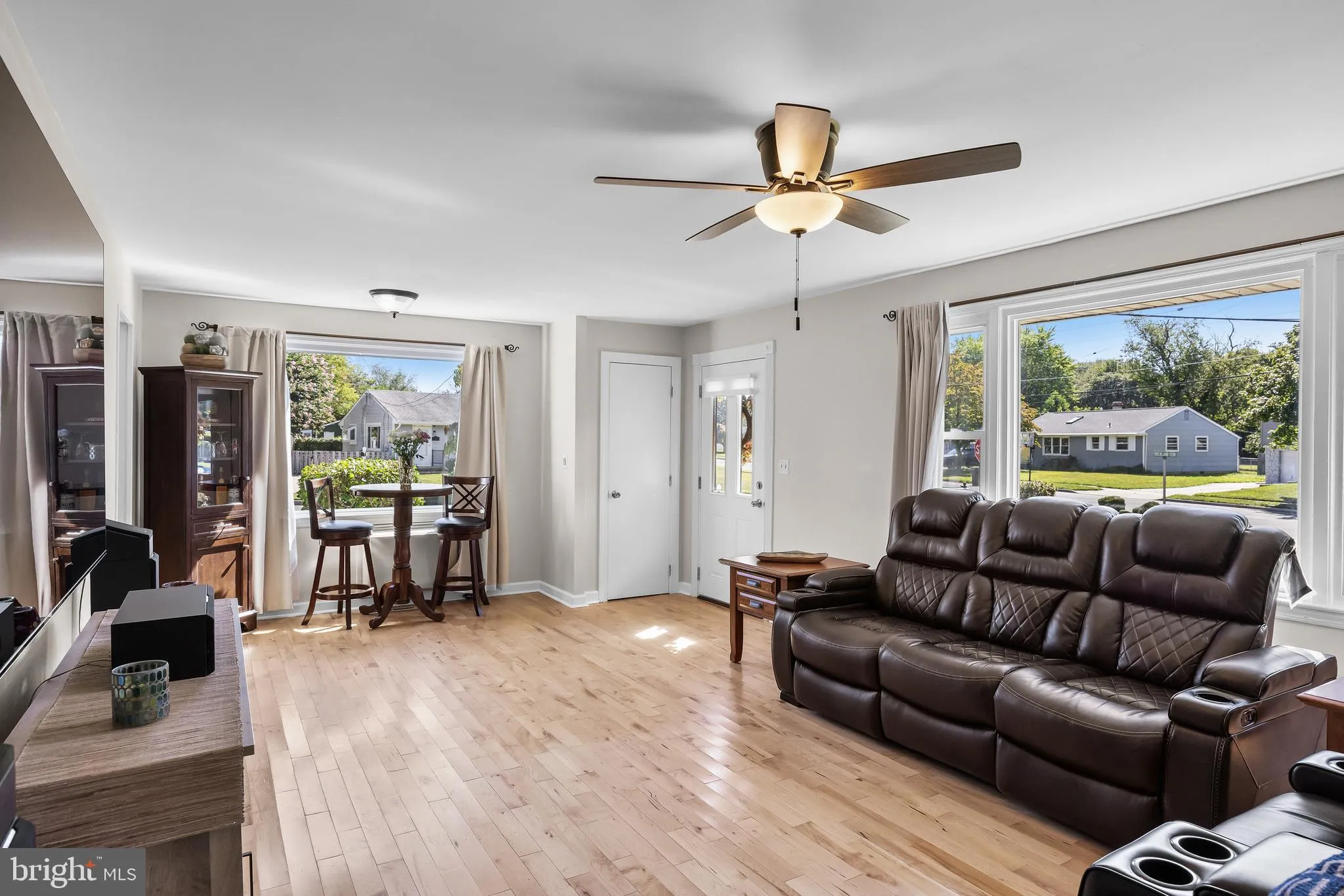 Lumberton, New Jersey 08048, United States, 3 Bedrooms Bedrooms, ,1 BathroomBathrooms,Residential,Contingent,201375