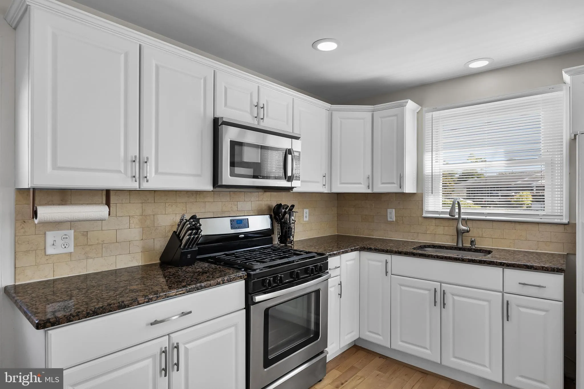 Lumberton, New Jersey 08048, United States, 3 Bedrooms Bedrooms, ,1 BathroomBathrooms,Residential,Contingent,201375