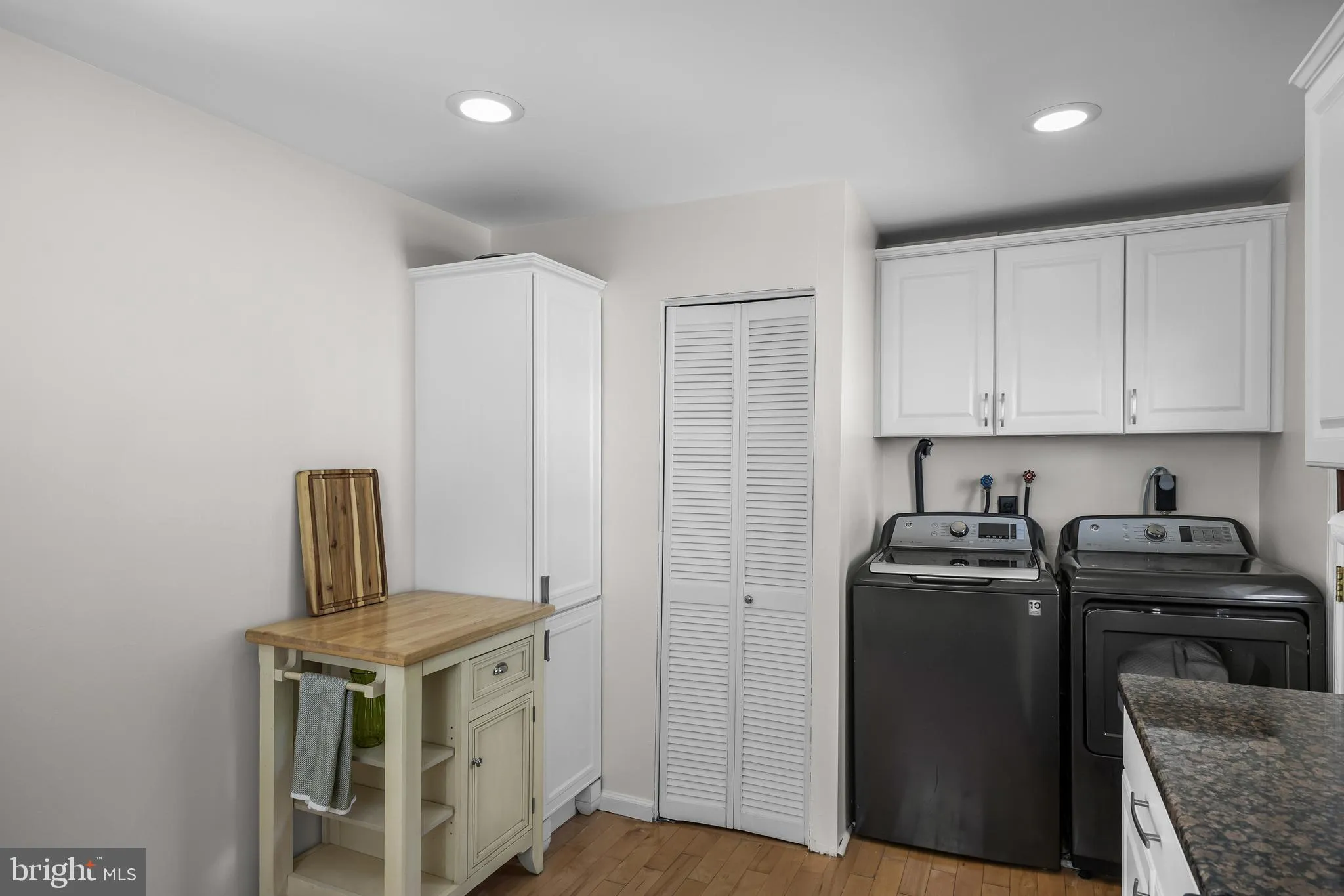 Lumberton, New Jersey 08048, United States, 3 Bedrooms Bedrooms, ,1 BathroomBathrooms,Residential,Contingent,201375