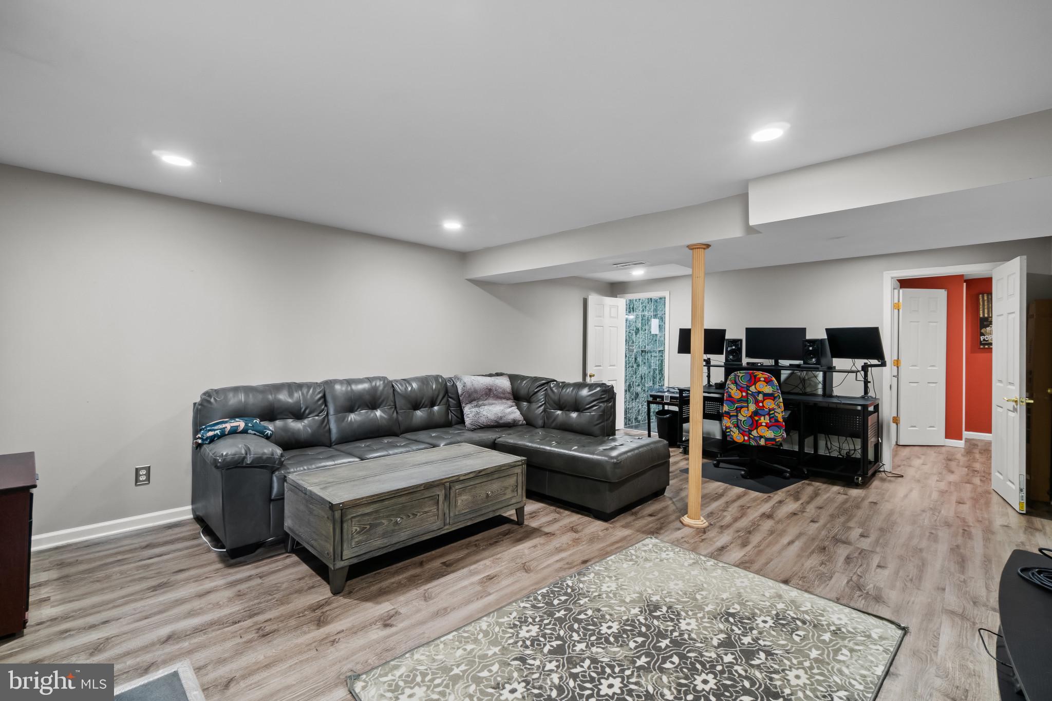 GLYNDON GREENS - Residential