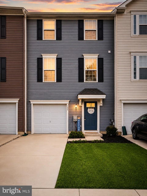 Townhouse For Sale - 104 Commerce Center Drive<br/> SICKLERVILLE, NJ 08081