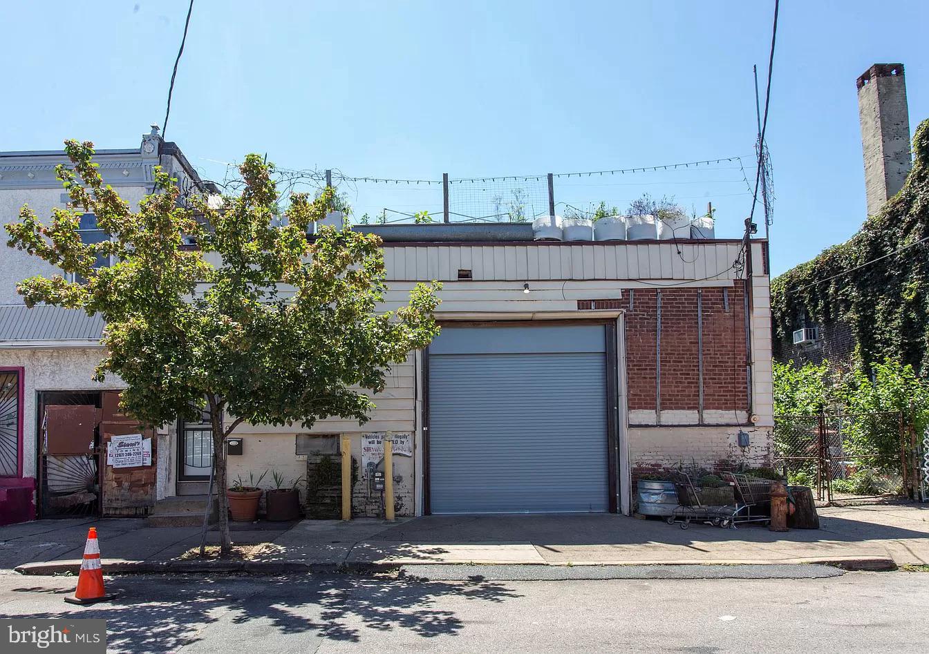 KENSINGTON - Commercial Sale