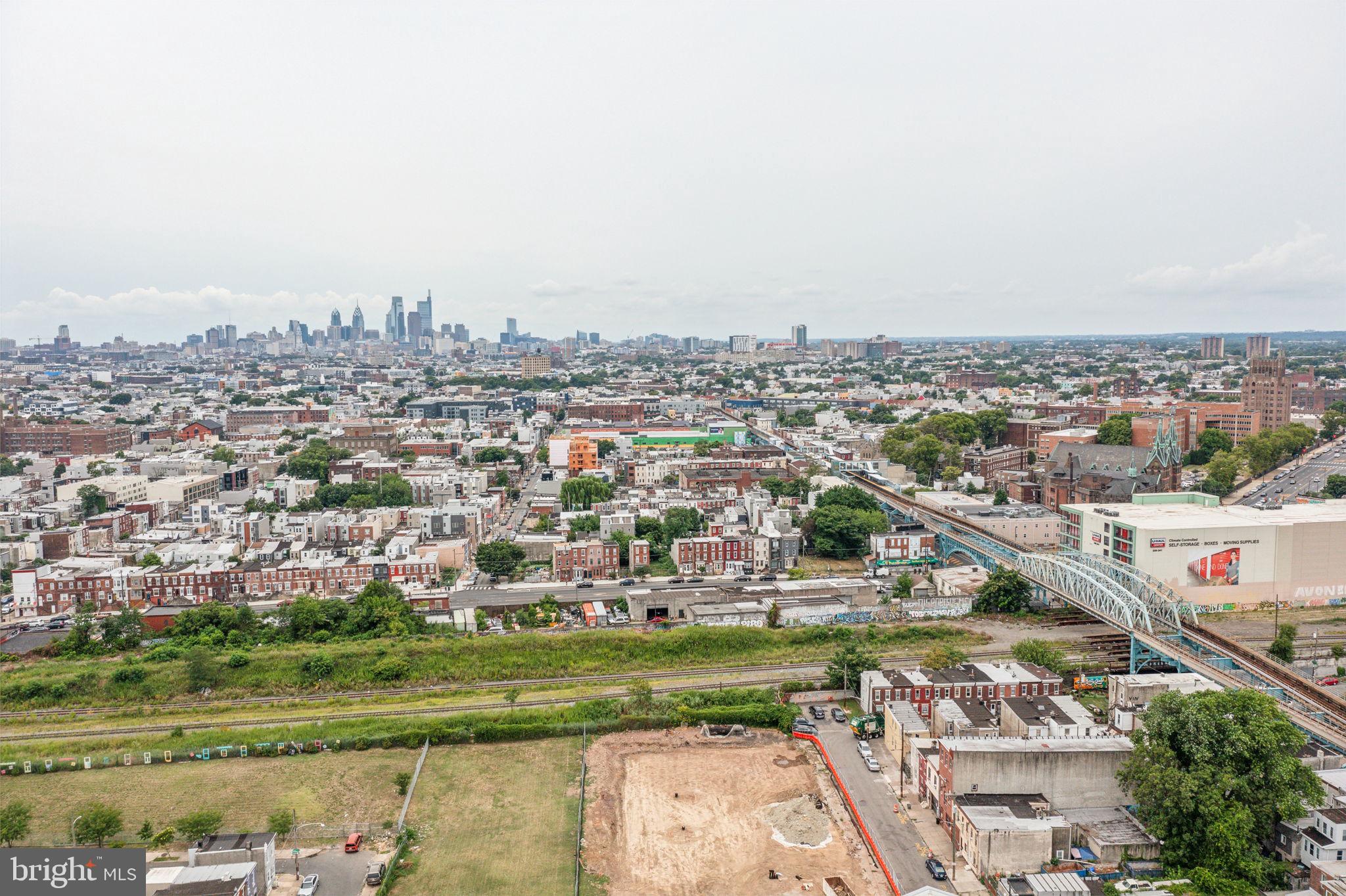 KENSINGTON - Commercial Sale