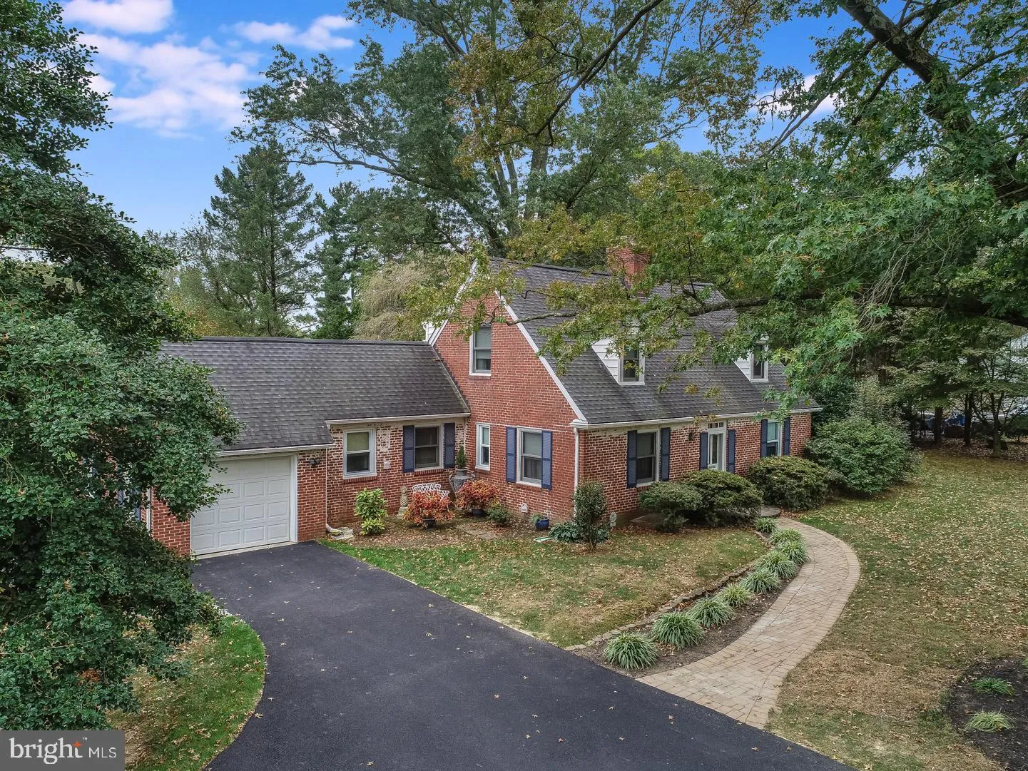 25 Crestfield Road, Wilmignton, DE 19810