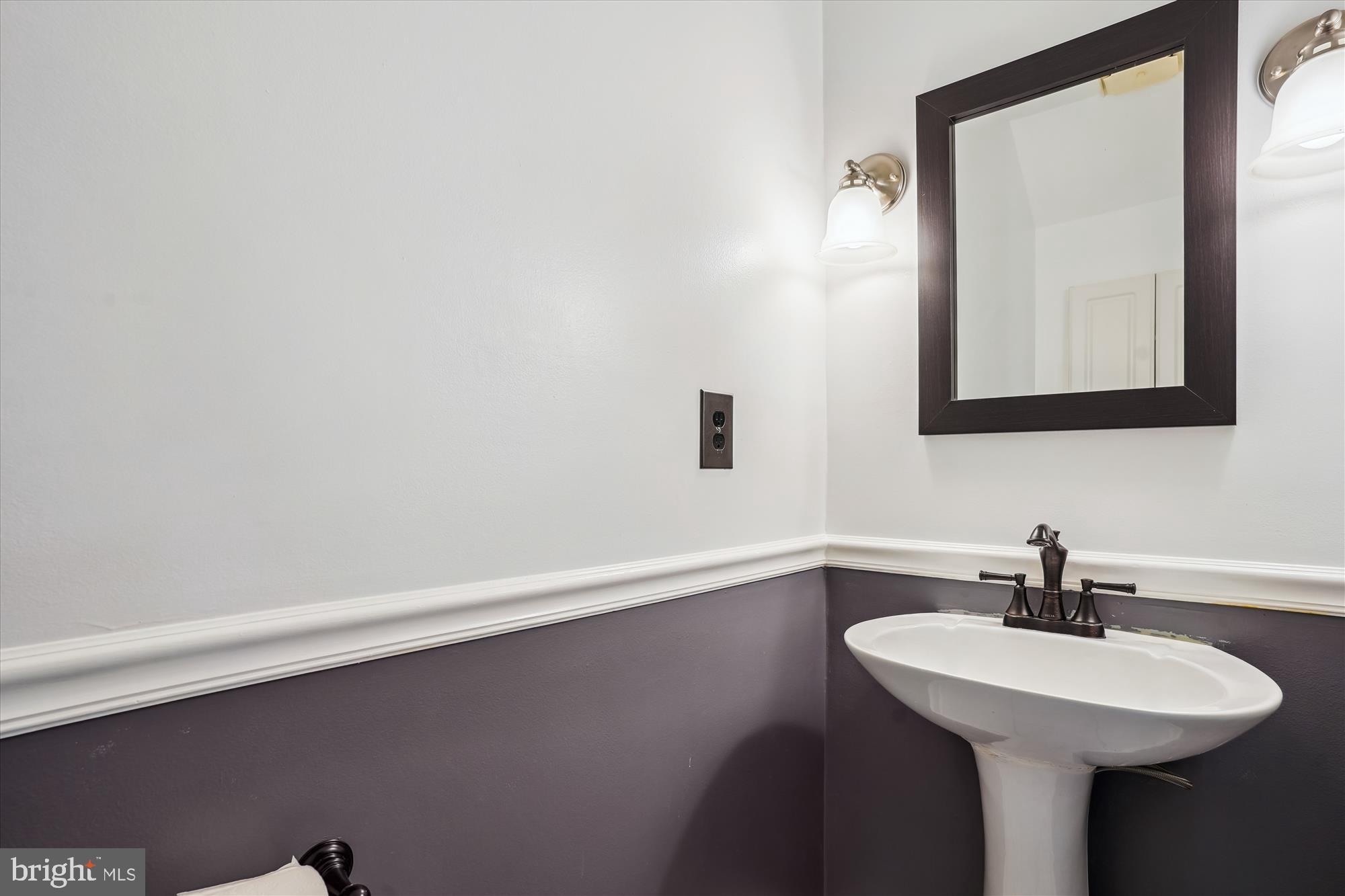 DALE CITY - Residential Lease