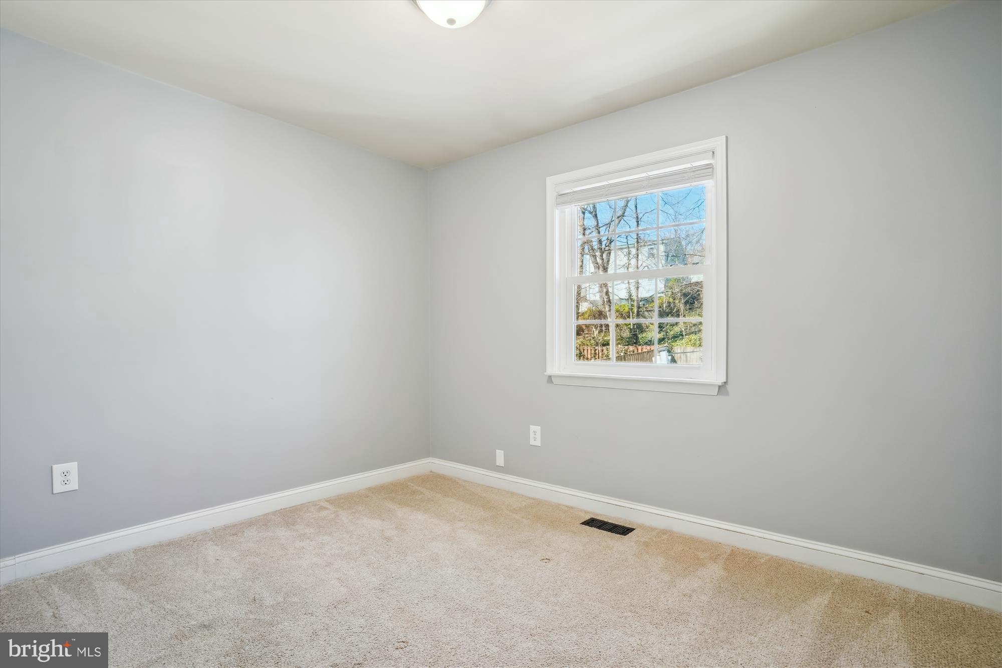 DALE CITY - Residential Lease