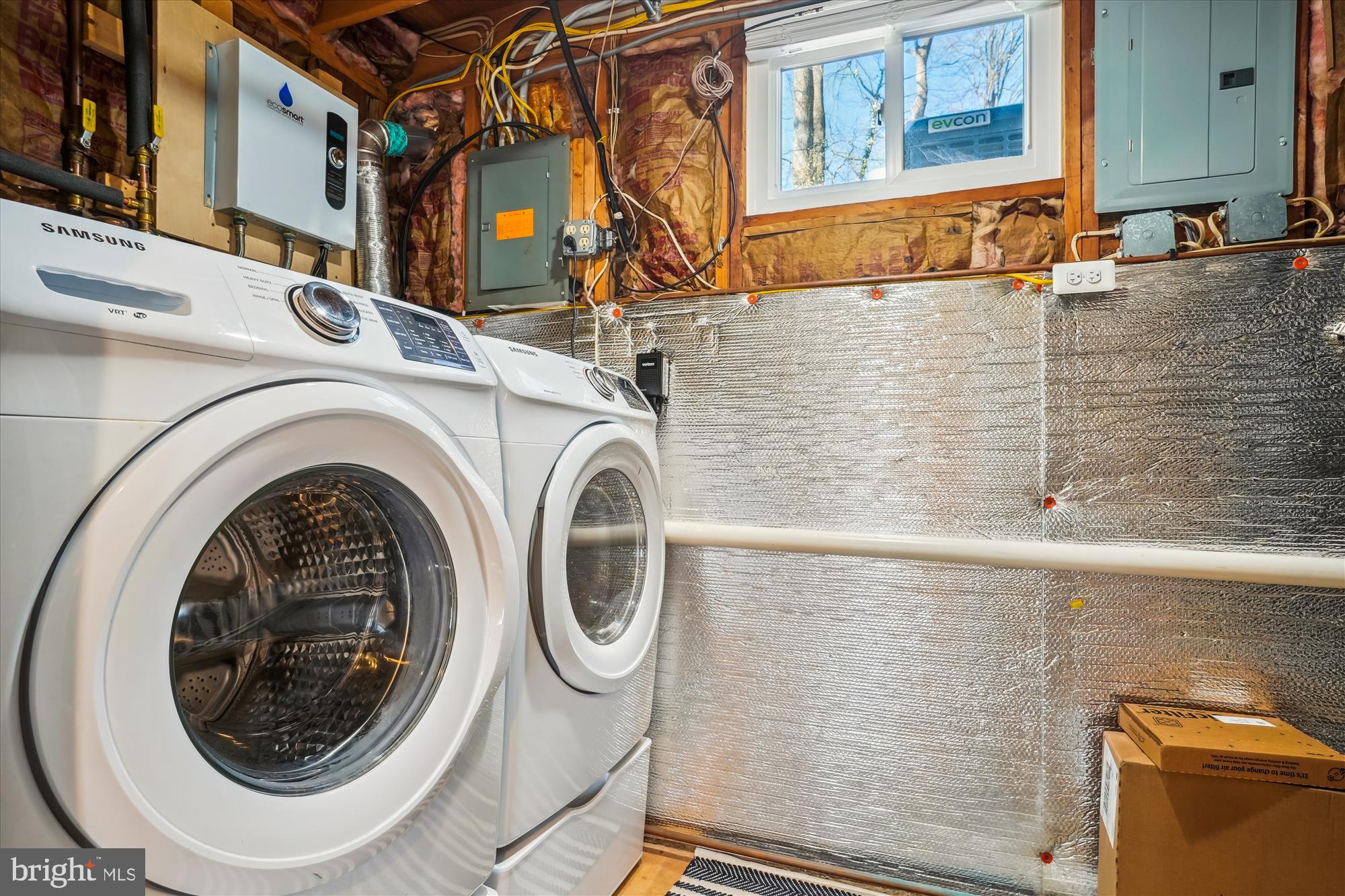 DALE CITY - Residential Lease