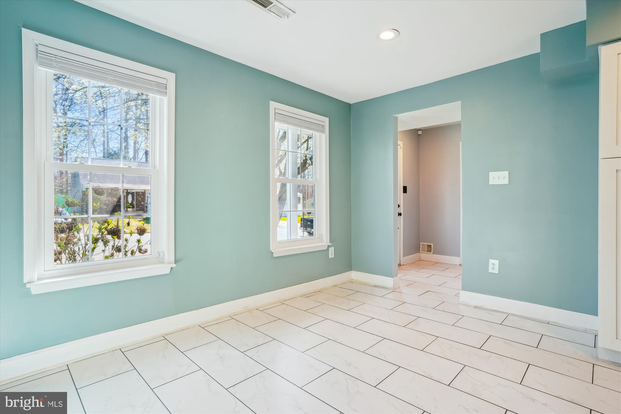 DALE CITY - Residential Lease