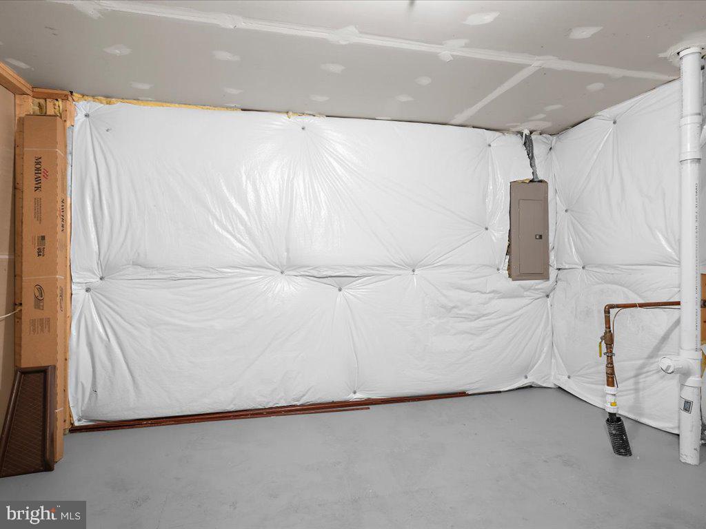 FALCON CREST - Residential