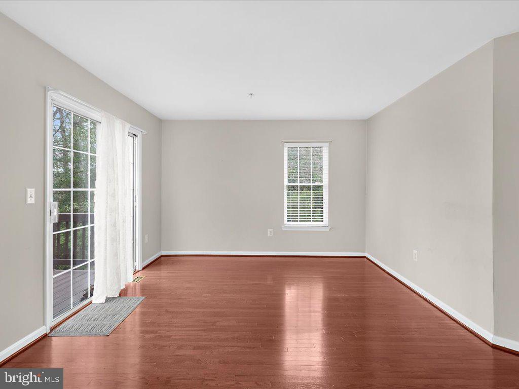 FALCON CREST - Residential