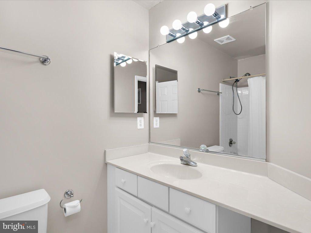 FALCON CREST - Residential