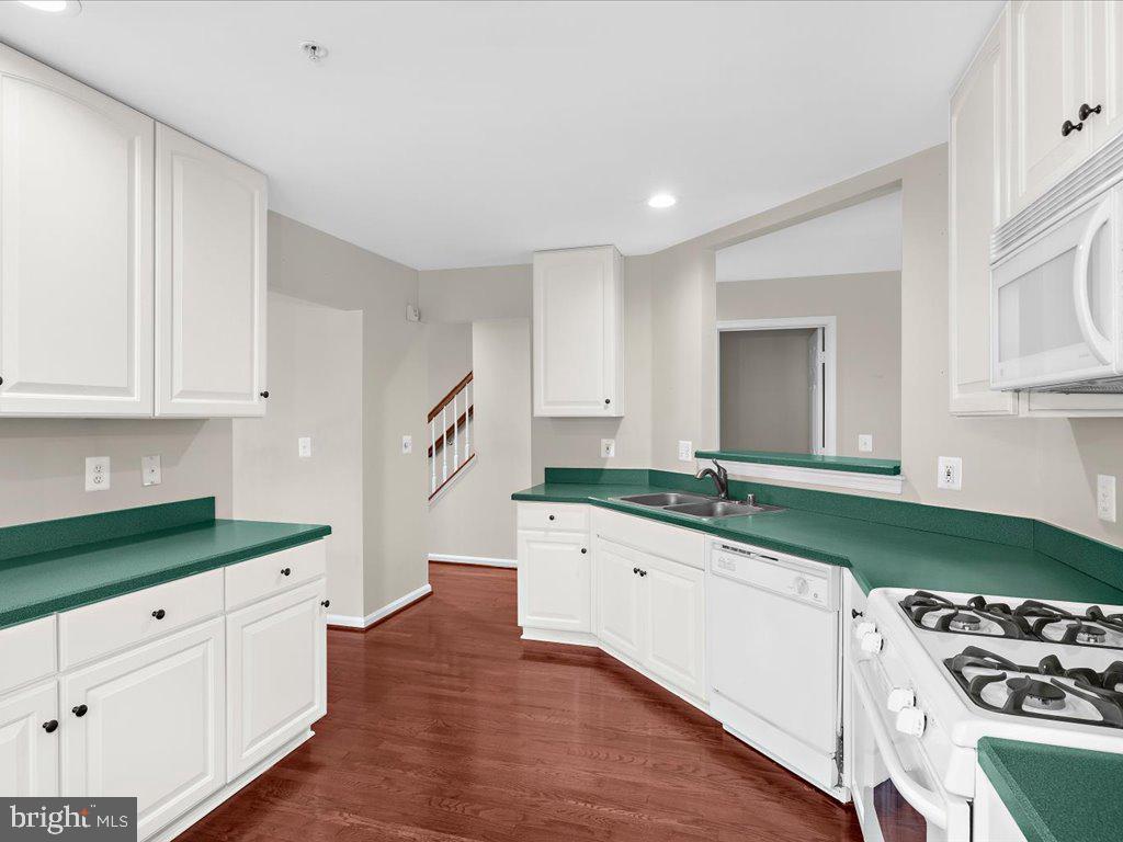 FALCON CREST - Residential