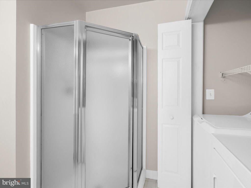 FALCON CREST - Residential