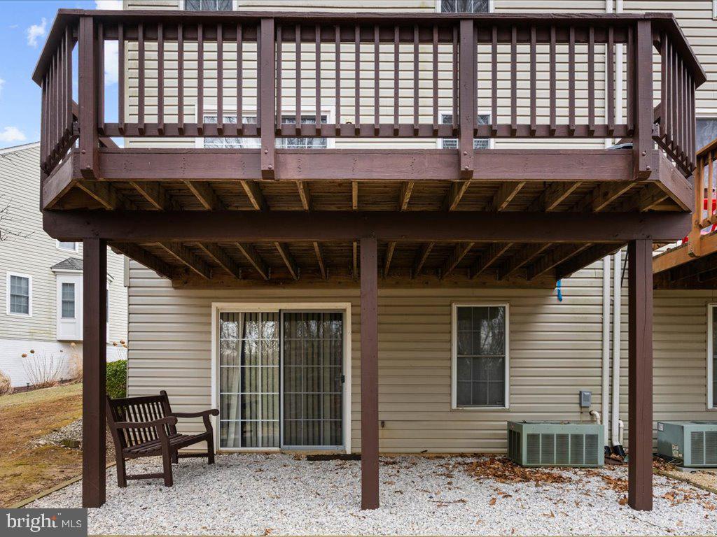 FALCON CREST - Residential