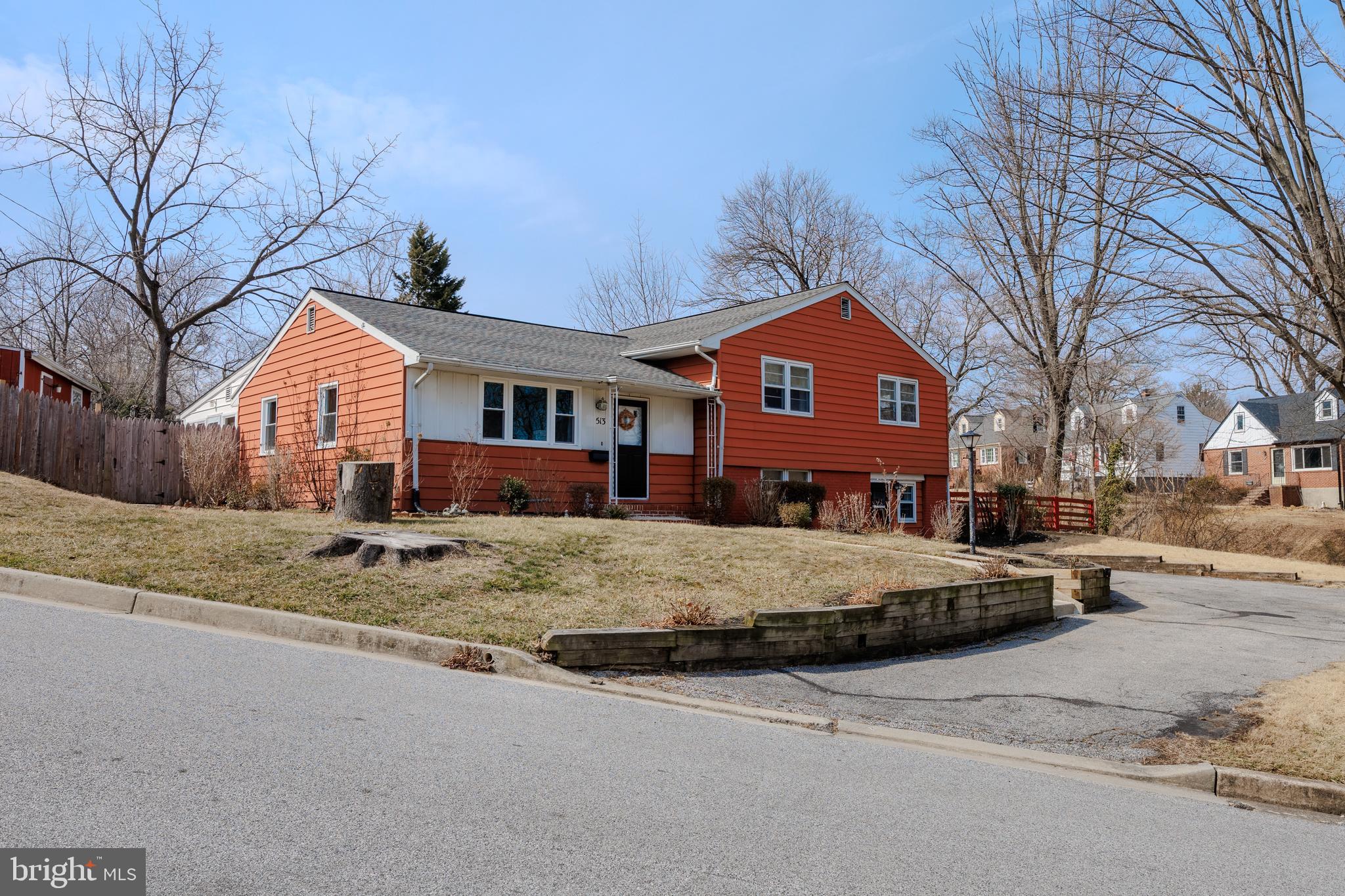 513 OVERCREST ROAD