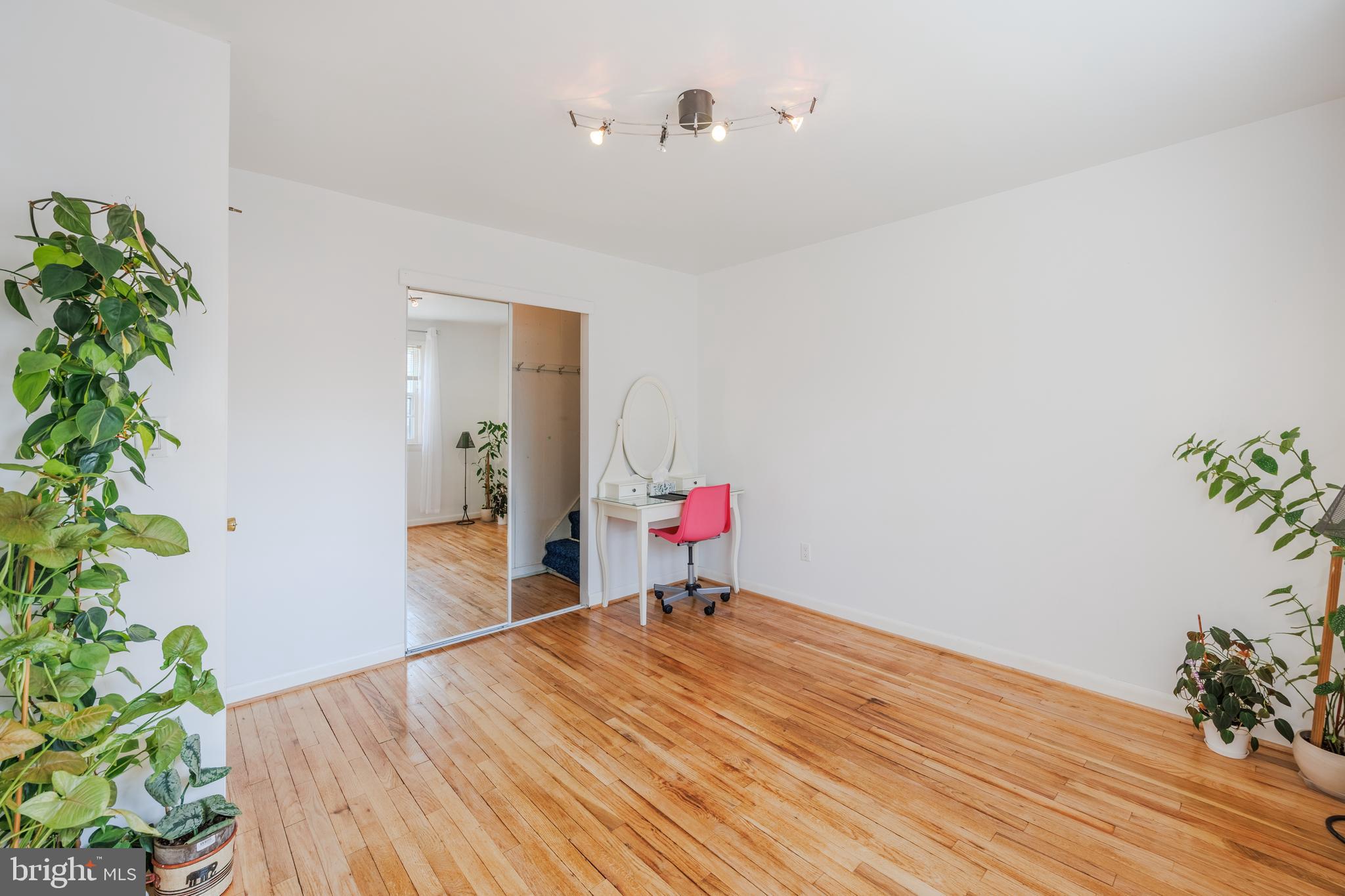 GREENBRIER - Residential