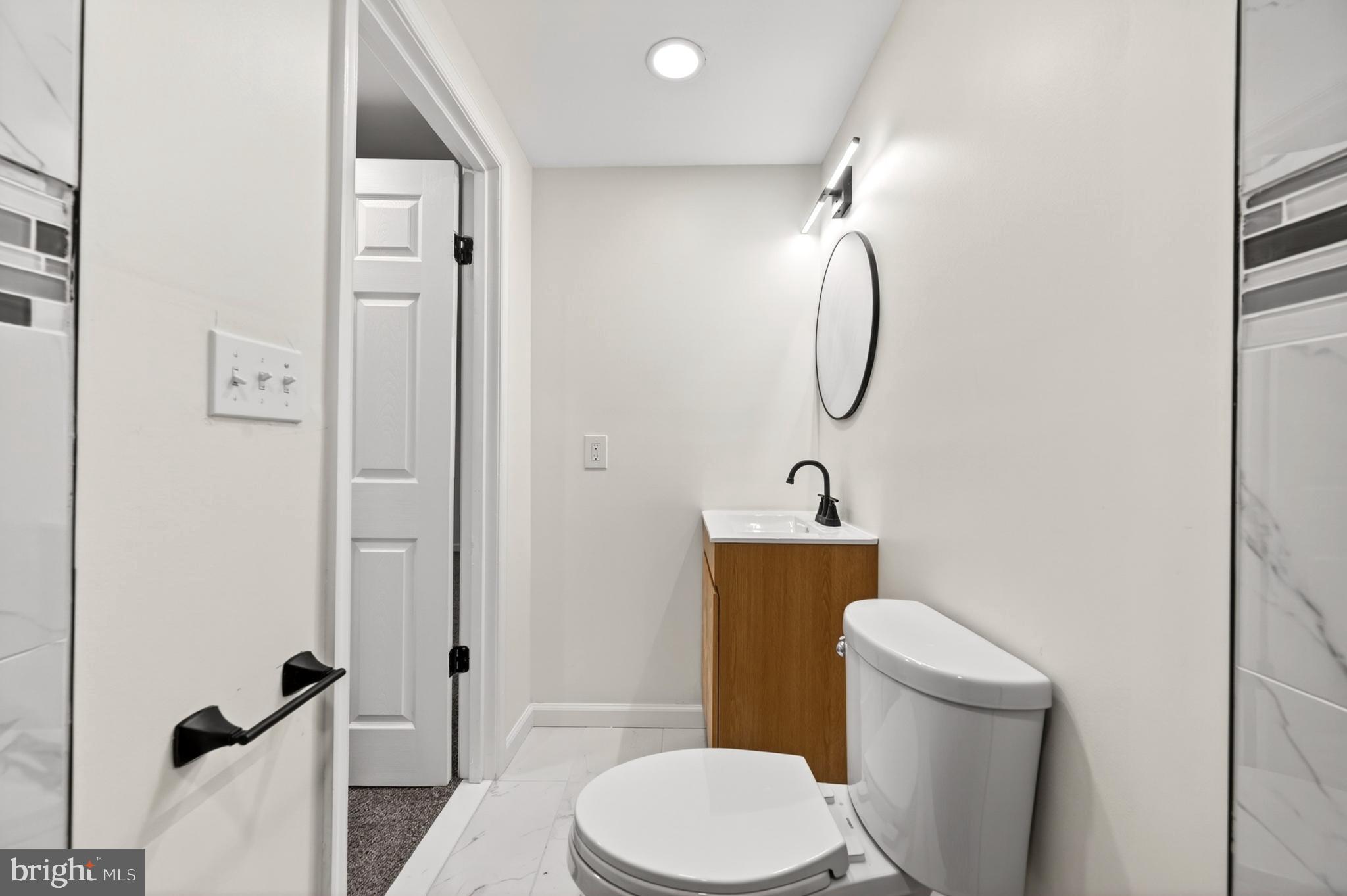 TEN HILLS - Residential