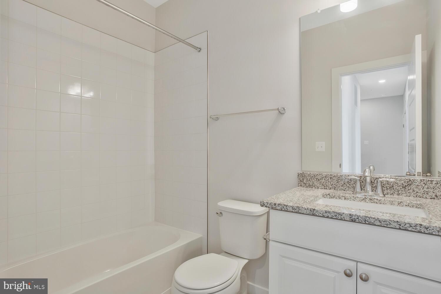 SOUTH LAKES OFFICE - Residential